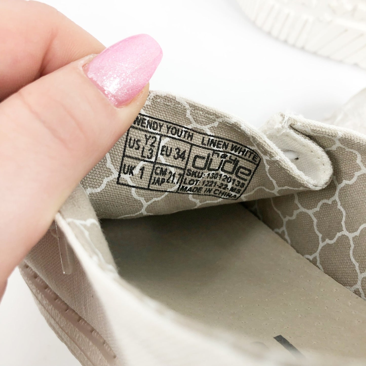 HEYDUDE Wendy Youth Loafers US Girls Y2 Linen White Slip On Casual NIB