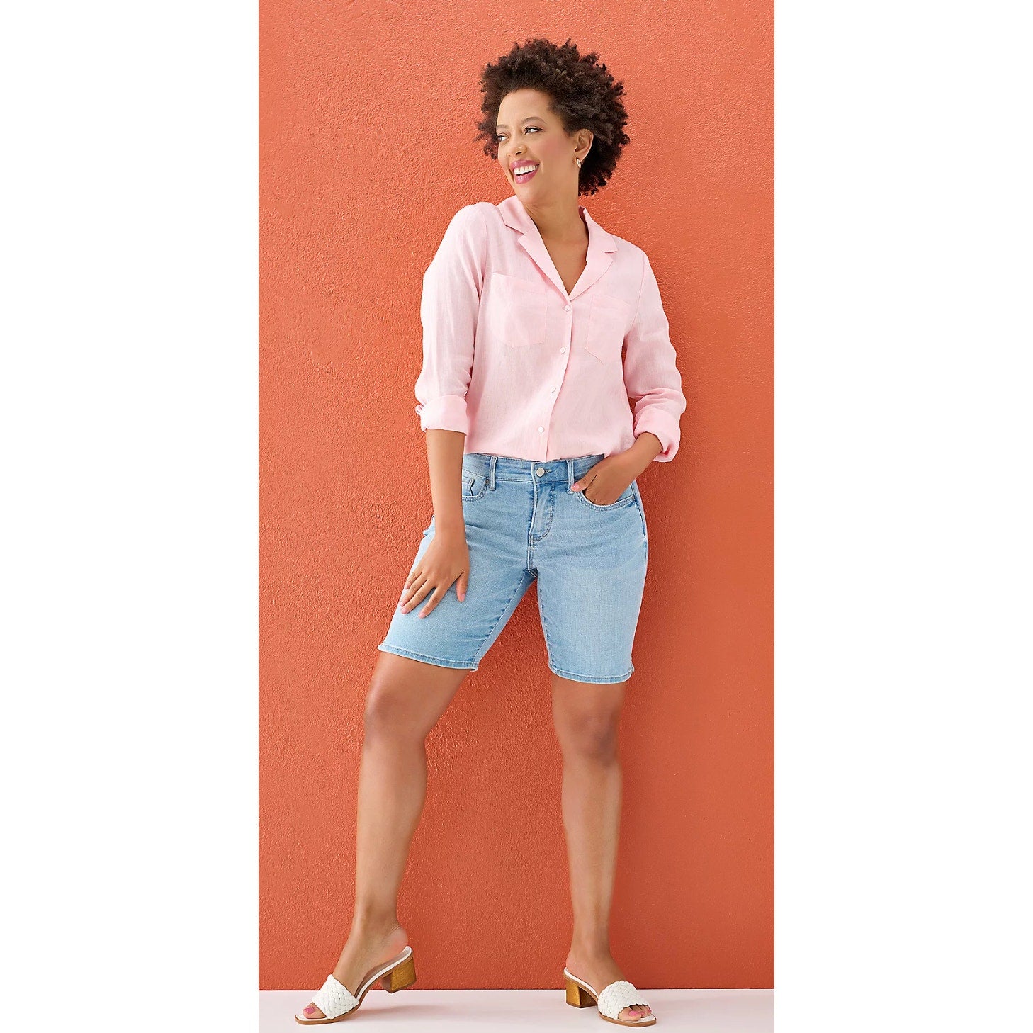 NYDJ Womens Ella Denim Shorts Size 6 PETITE Light Blue Poetry 8" Inseam NWT