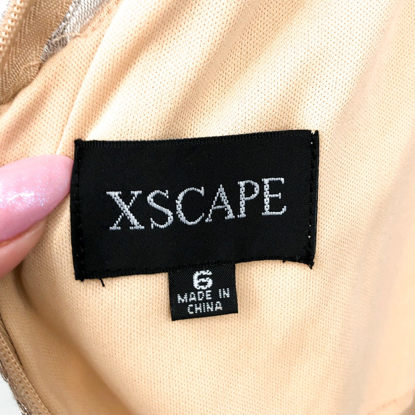 XSCAPE Floral Lace Sheath Dress Size 6 Rose Gold Short Sleeve Boat Neck NWOT