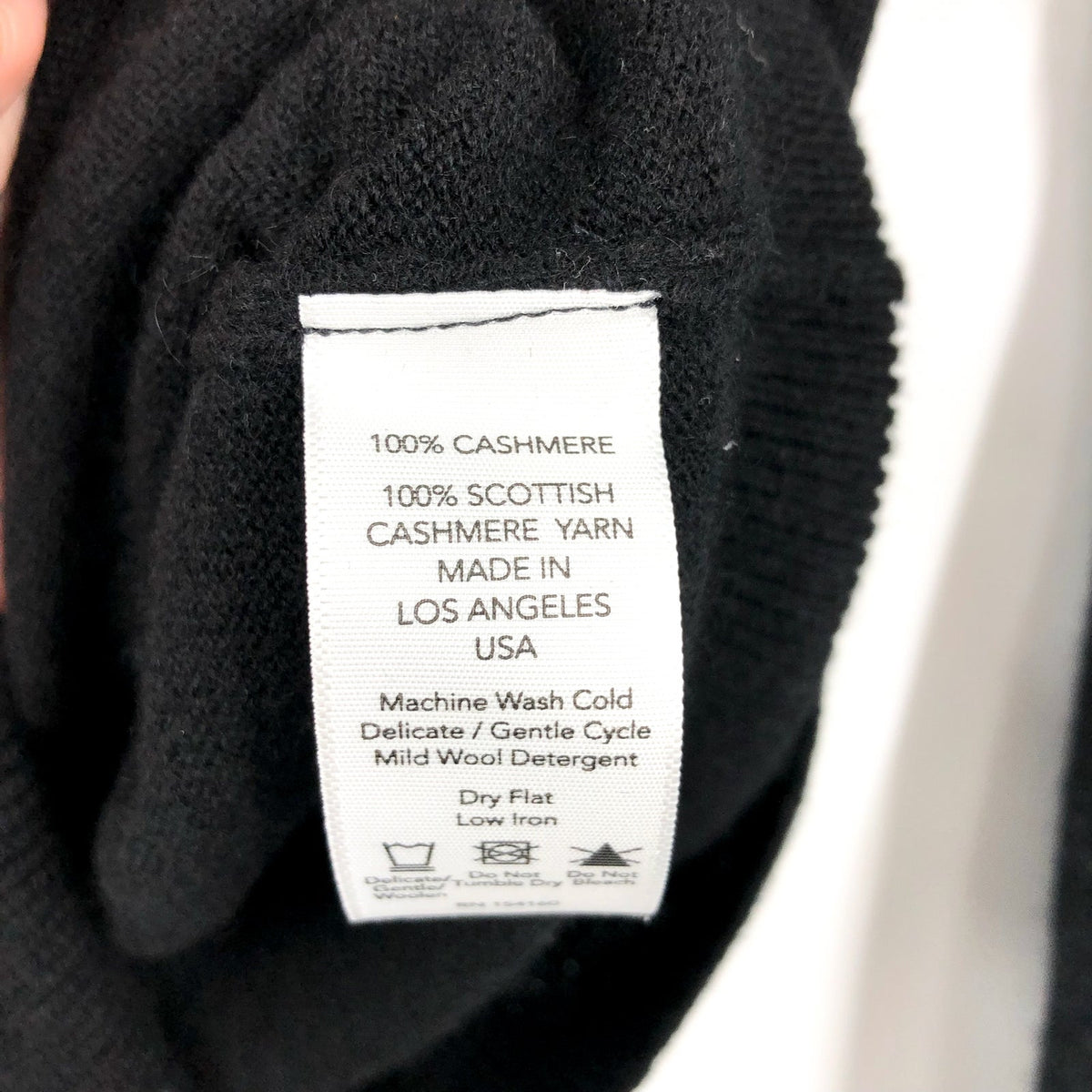 A/C ACTIVE CASHMERE Womens Fitted Cashmere Sweater XS Black Crewneck NWT