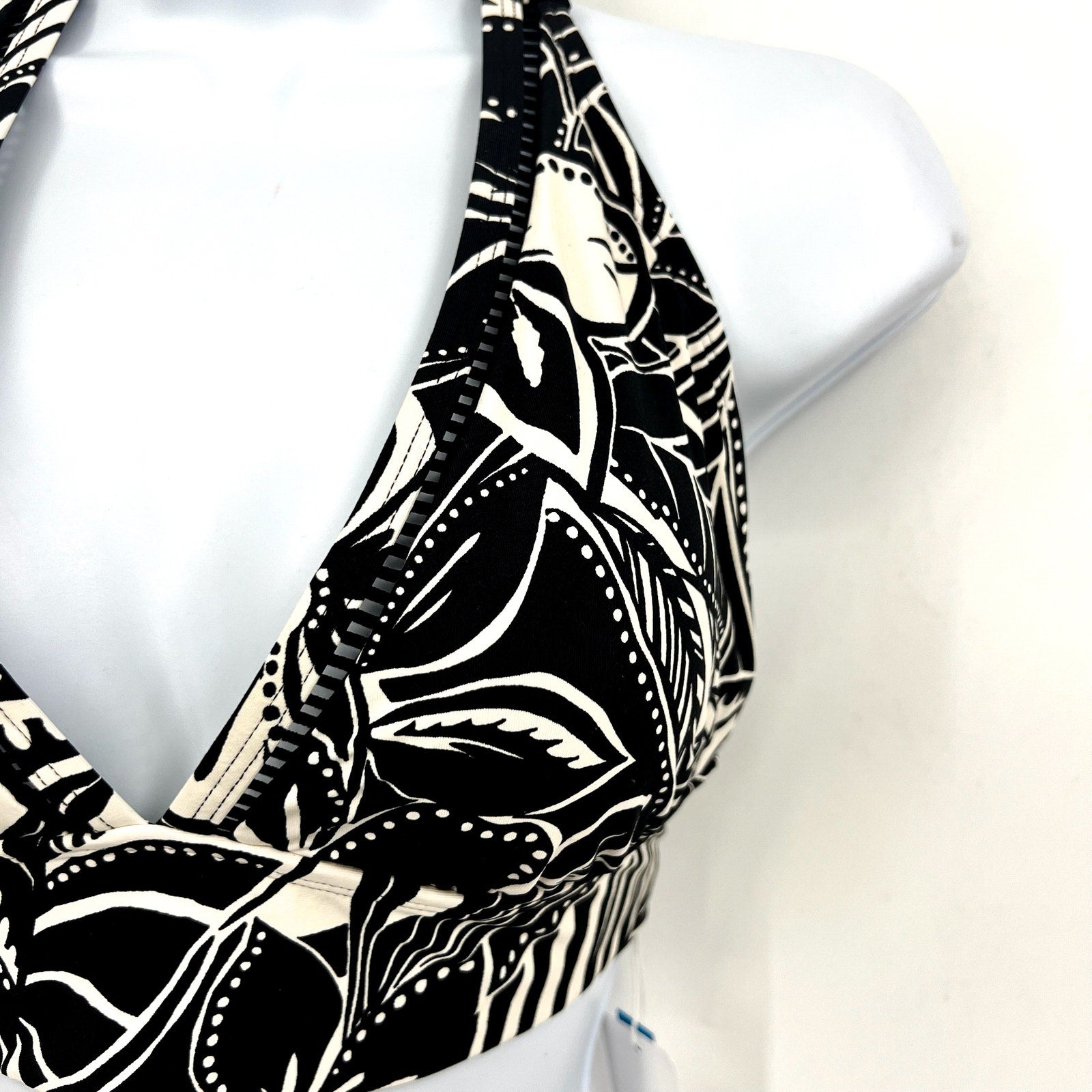 BLEU ROD BEATTIE Ciao Bella Banded Halter Top Size 12 Black White Floral NWT