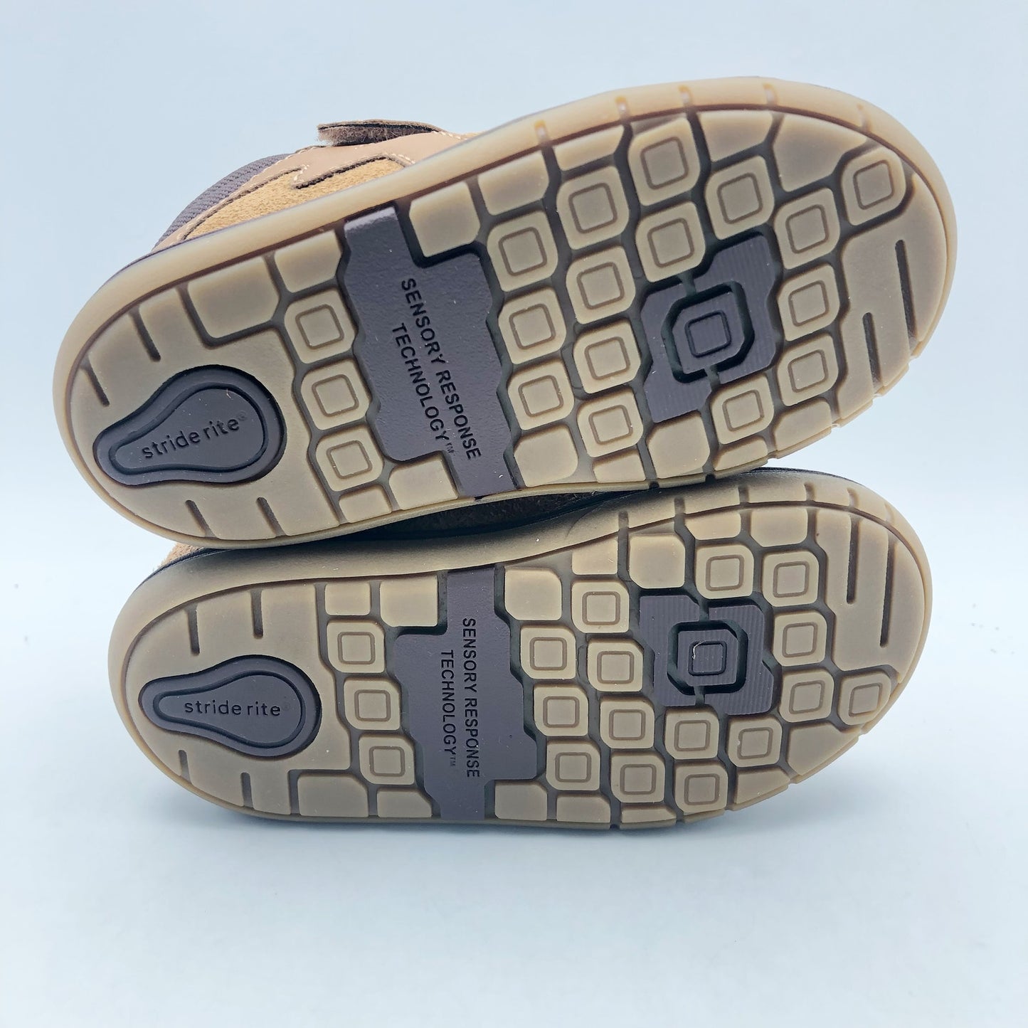 Stride Rite SRT Ames Honey Yellow Boy Boots Size 5 Wide Brown Kids Shoes NIB