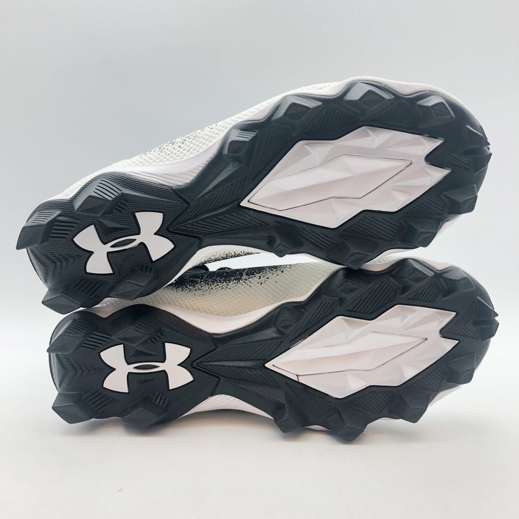 Under Armour Boys Spotlight Franchise RM 2.0 Football Cleats Size 4.5 Black NWOB