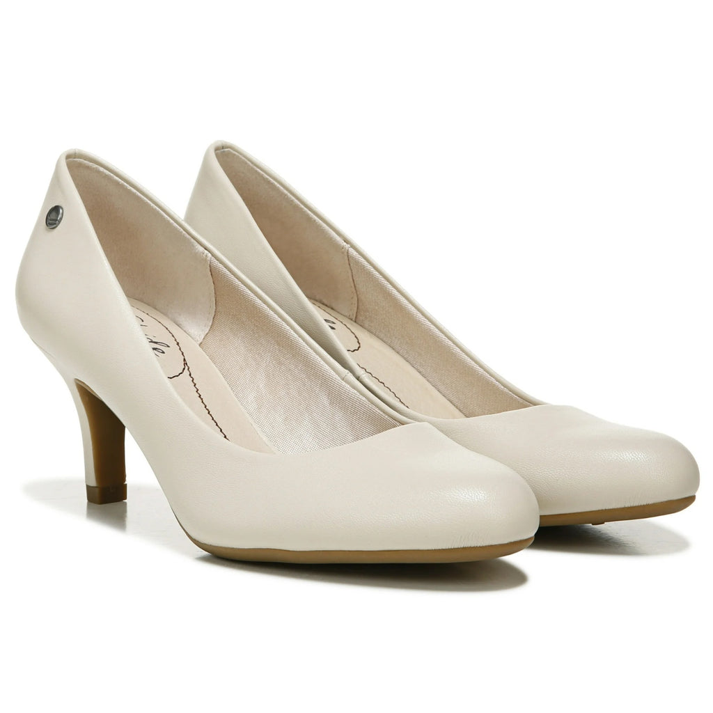 LifeStride Womens Parigi Pumps US 11 WIDE EU 42 Cream Almond Milk Heels NIB