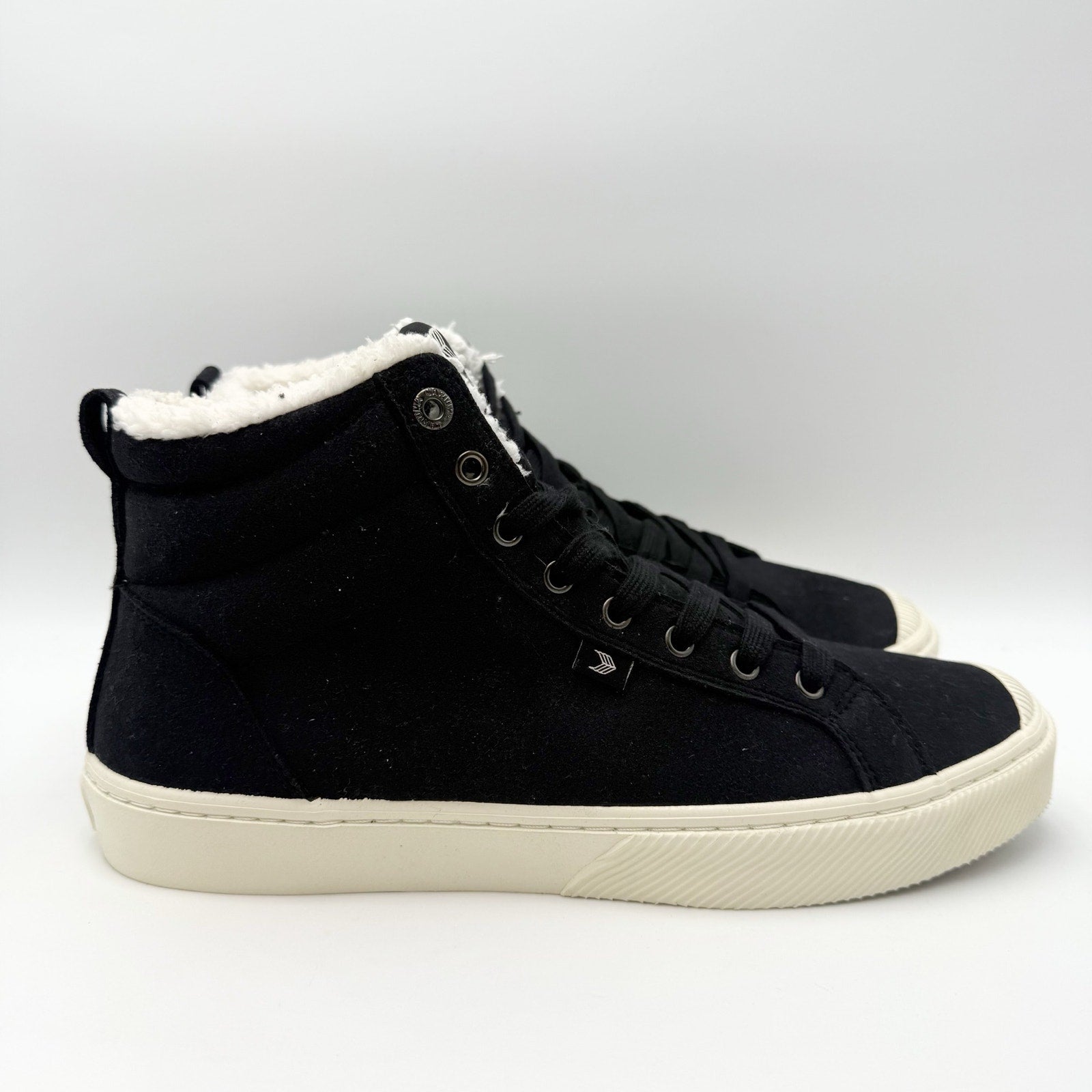 Cariuma Mens OCA Therma High Top Sneakers US 11 Black White Water Repellant NIB