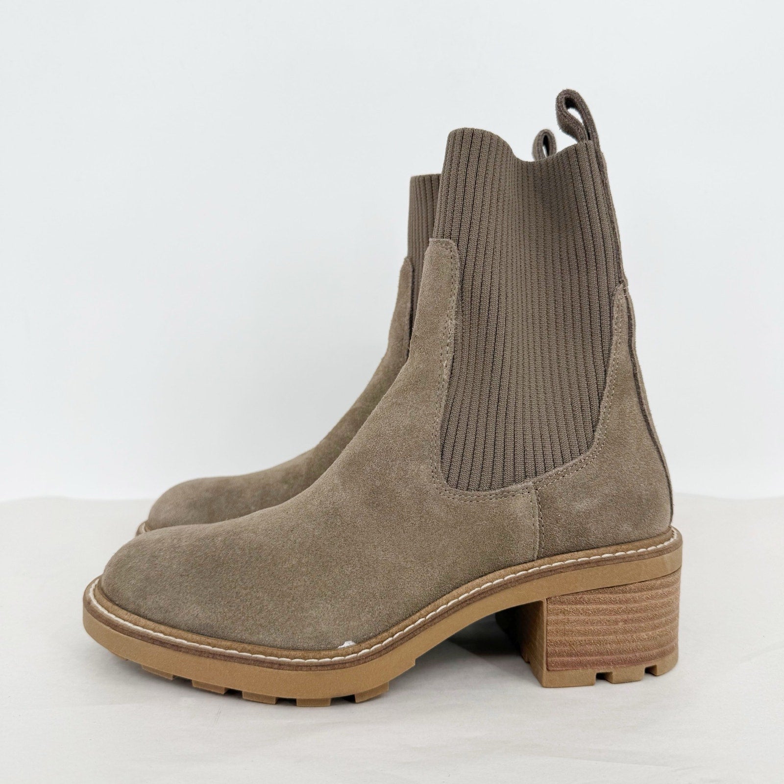 Steve Madden Womens Kiley Ankle Bootie US 7 M EU 37.5 Taupe Brown Suede NWOB
