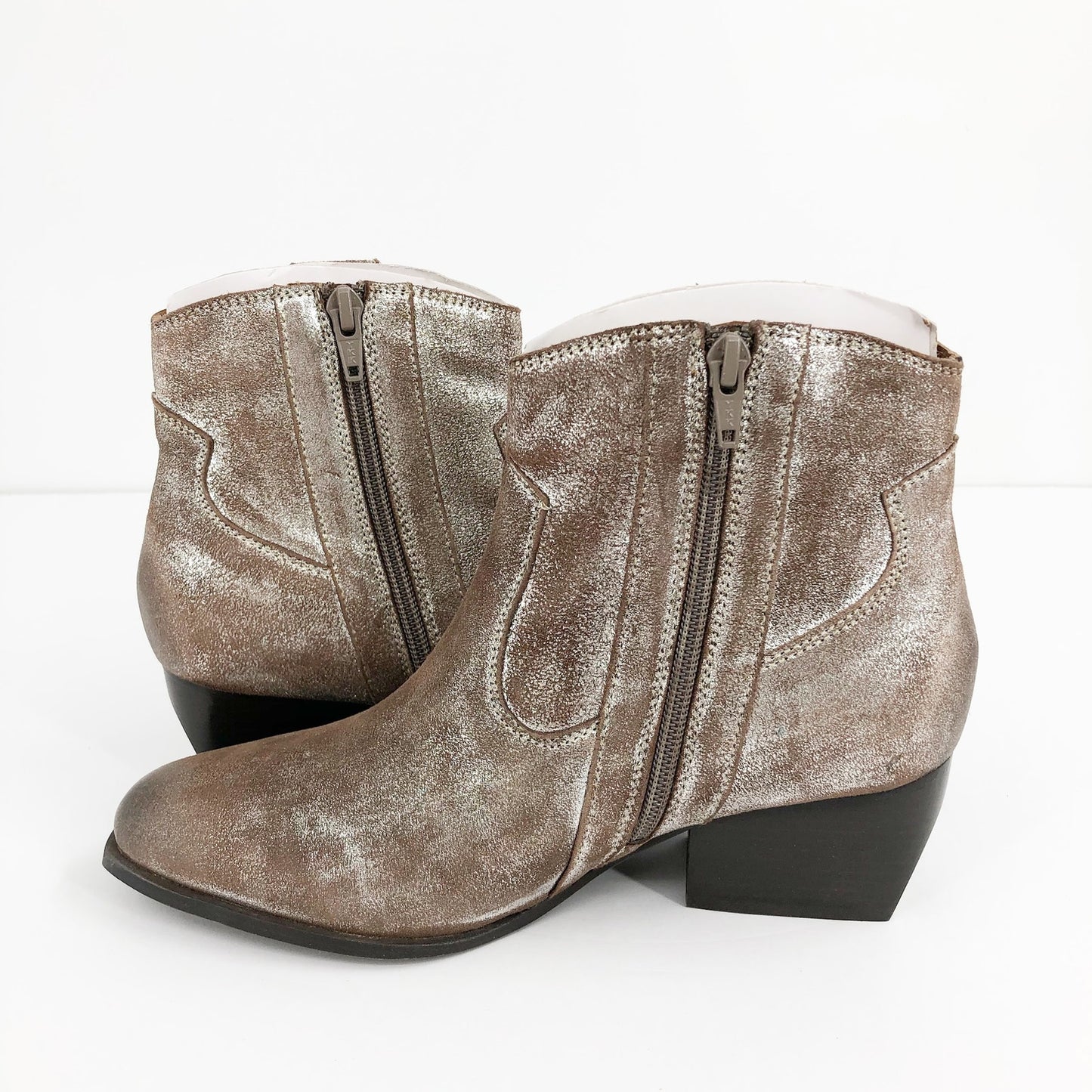 SEYCHELLES Women's Upside Western Ankle Bootie 6 Metallic Silver Suede Heel NWOB