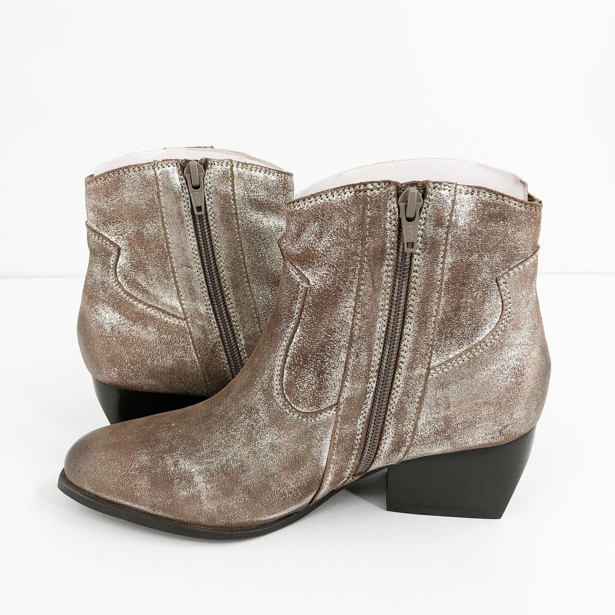 SEYCHELLES Women's Upside Western Ankle Bootie Size 6 Metallic Silver Suede NWOB
