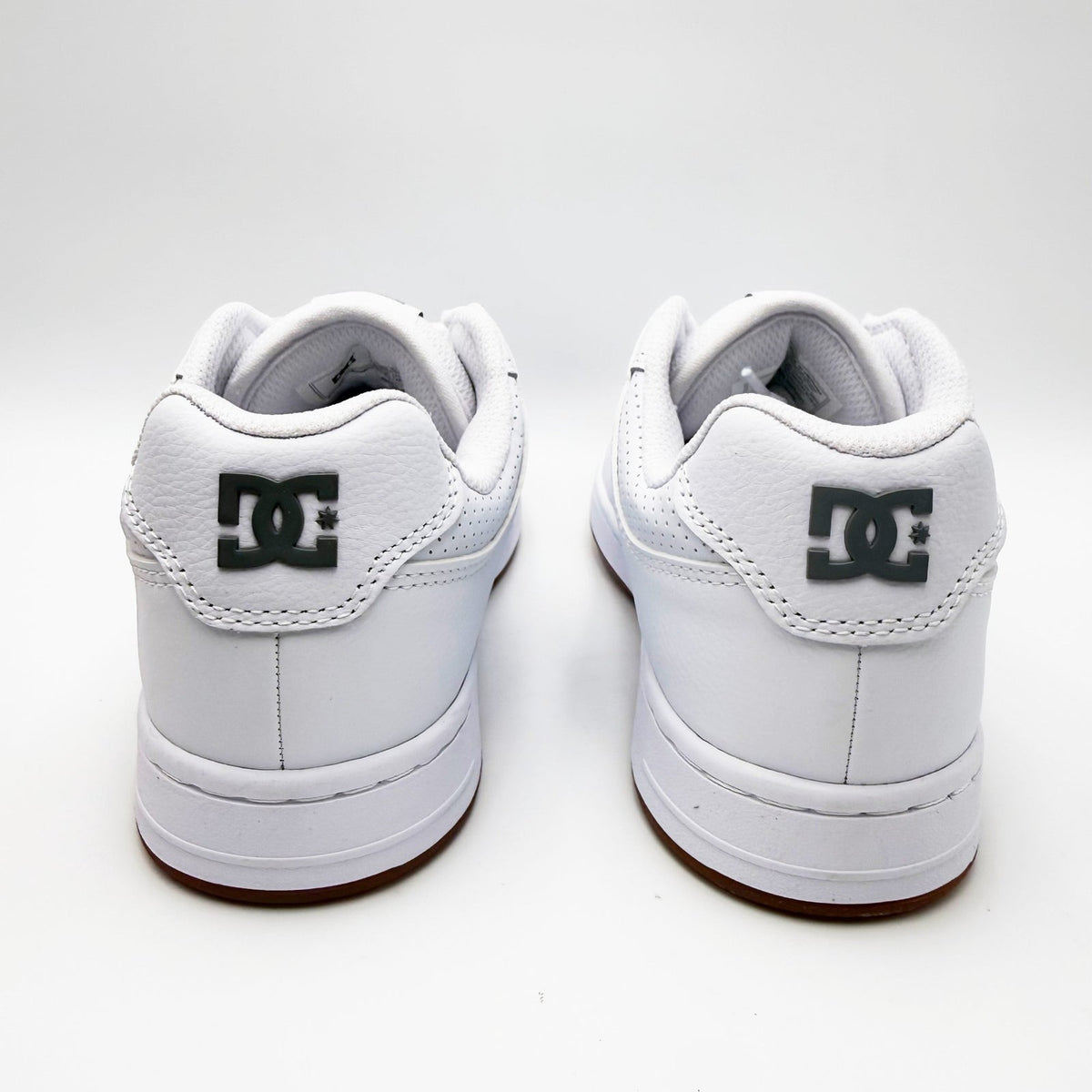 DC Mens Manteca 4 Skate Shoes Sneakers Size 9.5 EU 42.5 White Battleship NWOB