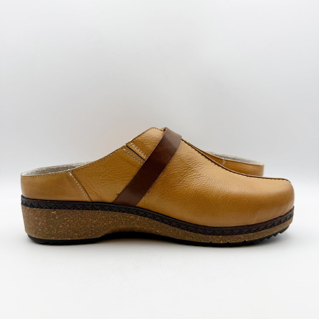 Pikolinos Womens GRANADA W0W Clogs EU 41 US 10-10.5 Tan Leather NIB