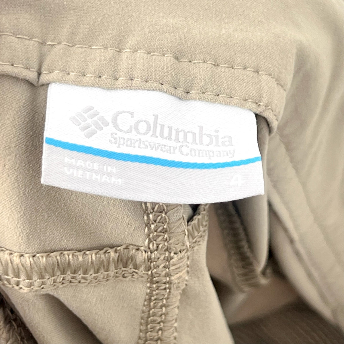 COLUMBIA Women's Anytime Outdoor Long Shorts Size 4 Khaki Stretch NWT