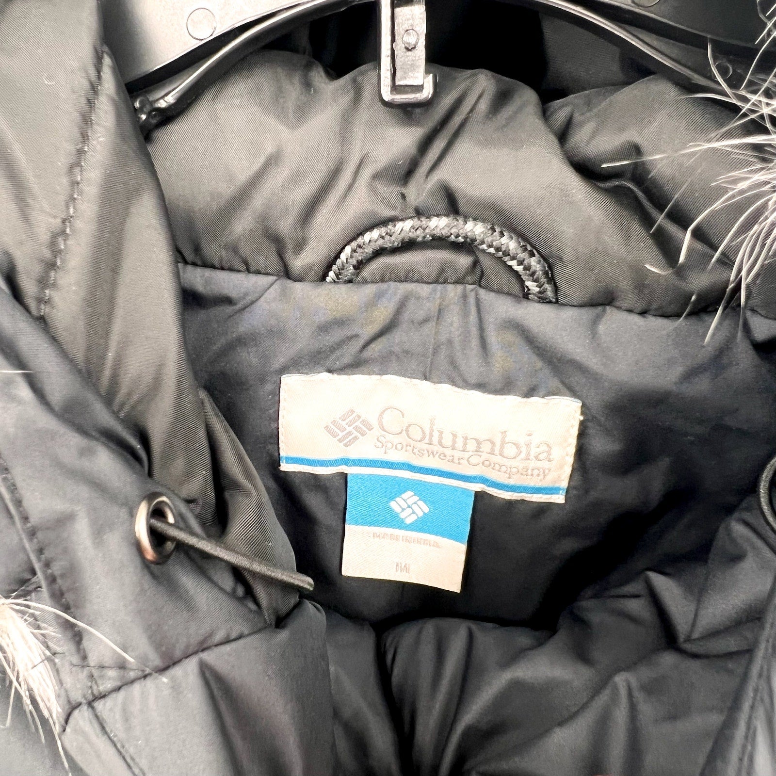 COLUMBIA Women's Sparks Lake III Jacket Medium Black Faux Fur Hood NWOT