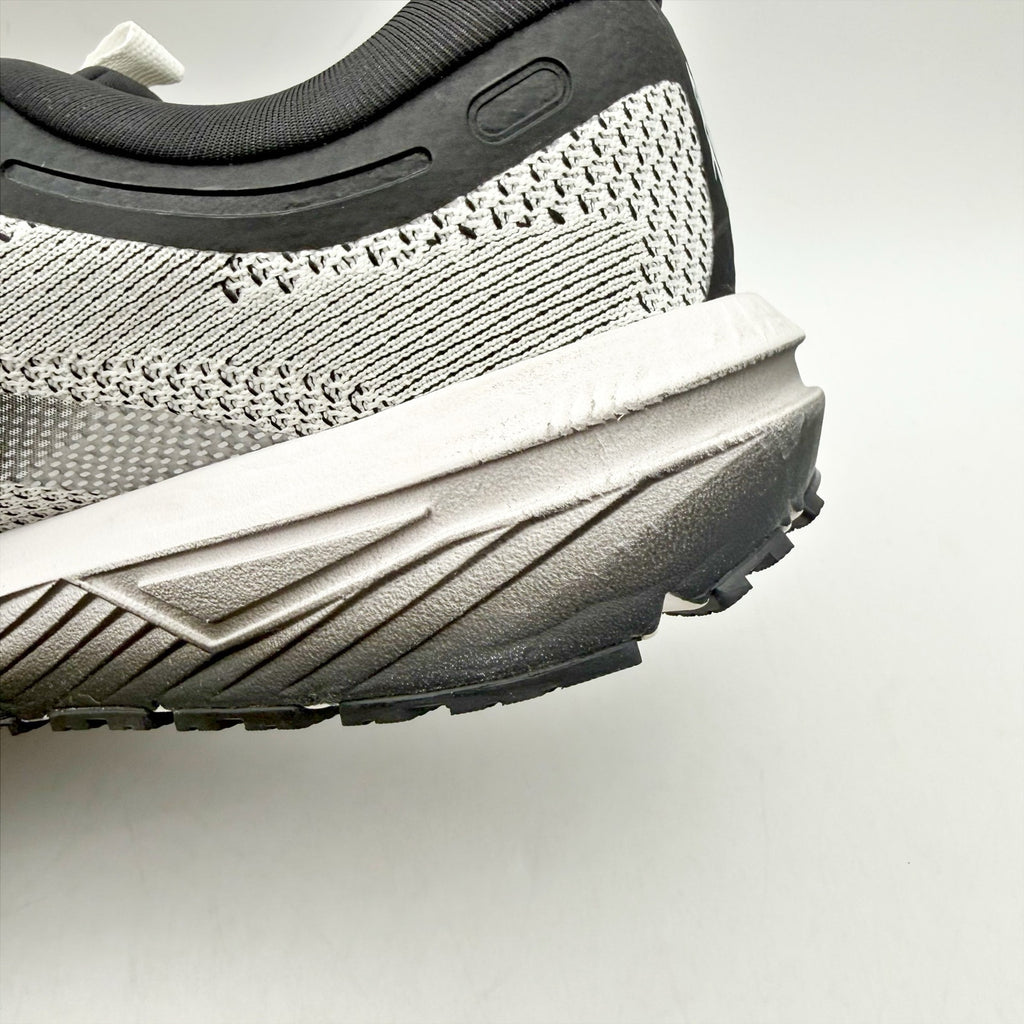 Brooks Womens Revel 7 Running Shoes US 7.5 M EU 38.5 Grey Black Athletic NWOB