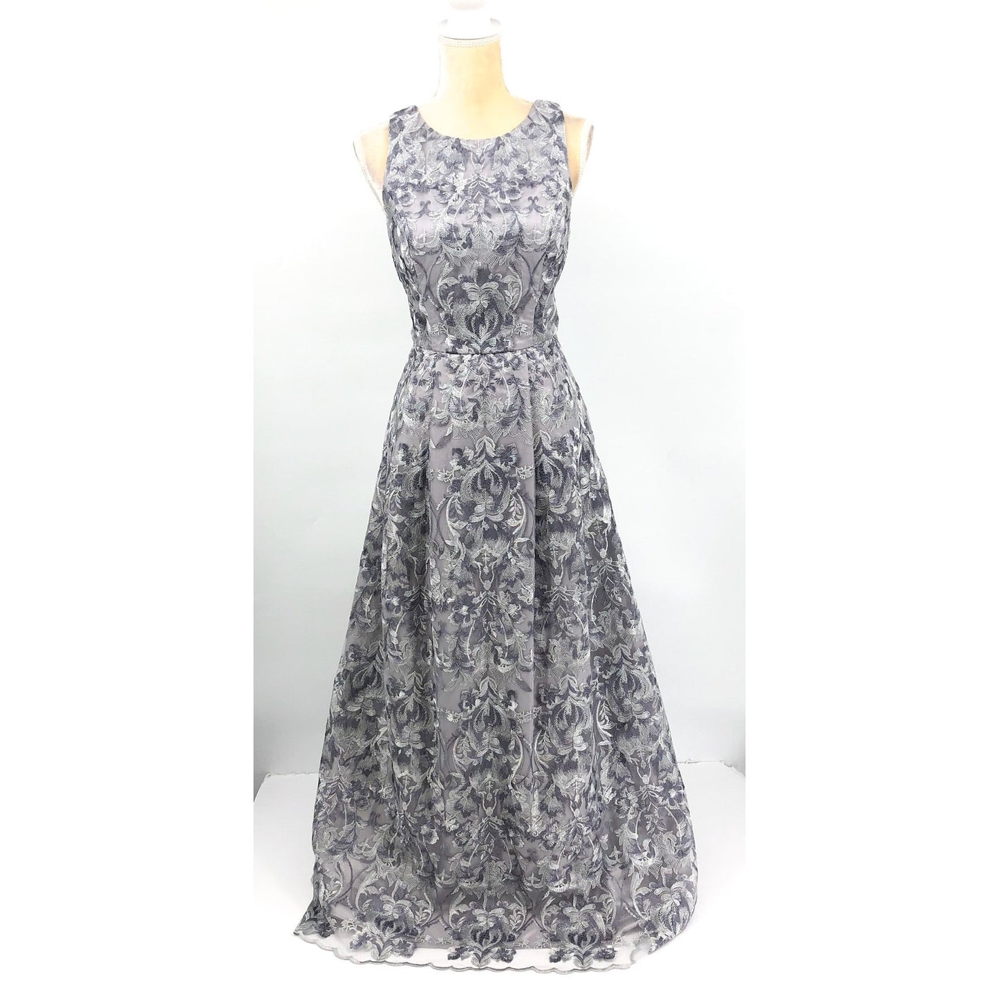 ALEX EVENINGS Embroidered Sleeveless Formal Gown Size 6 Pewter Silver NWOT