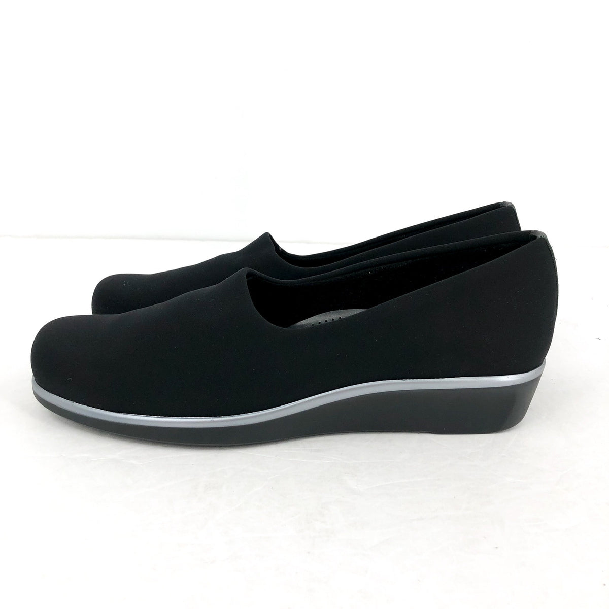 SAS Womens Bliss Wedge Slip On Shoes Size 9.5 SLIM Black Fabric Comfort NIB