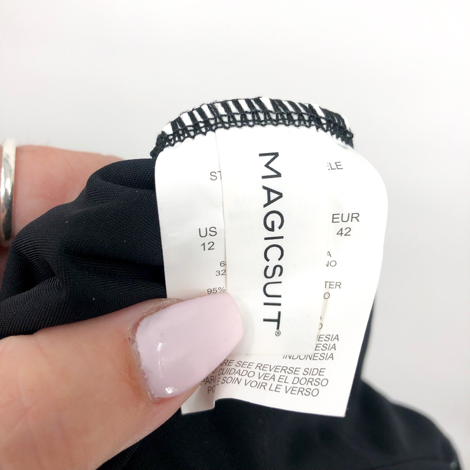 MAGICSUIT Women's Louise One-Piece Swimsuit Size 12 Black White Skin Deep NWT