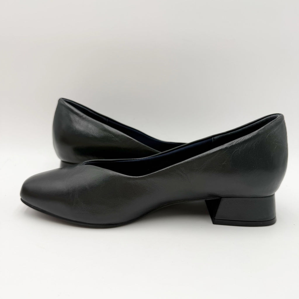 David Tate Womens Freedom Pumps Size 6.5 Wide Navy Blue Leather Heels NWOB