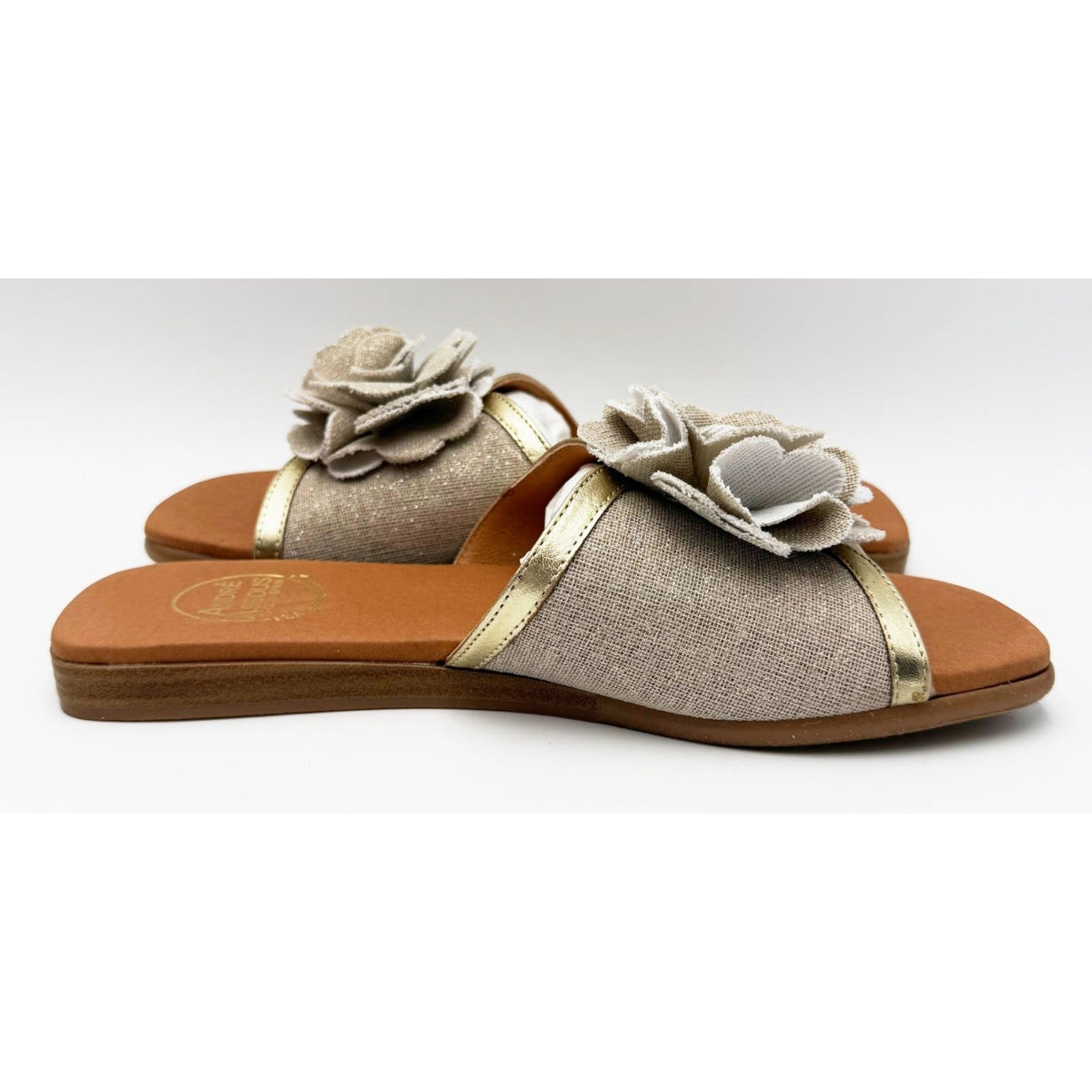 Andre Assous Womens Kiky Flower Slide Sandals Size 7 EU 38 Beige Natural NIB