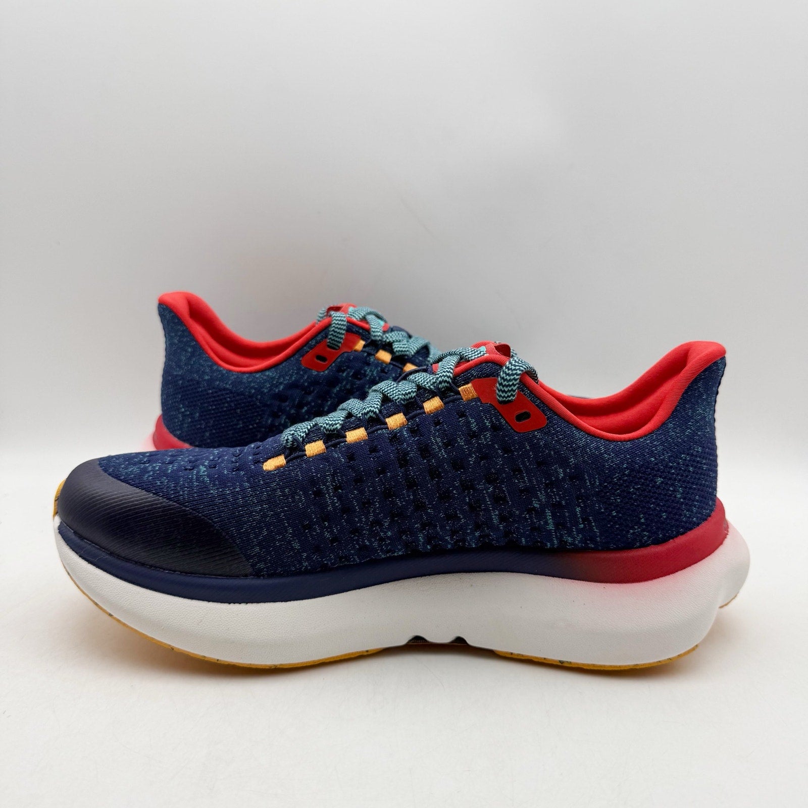 Rabbit Womens Dream Chaser Running Shoes US 9 Blue Red Athletic Sneakers NIB