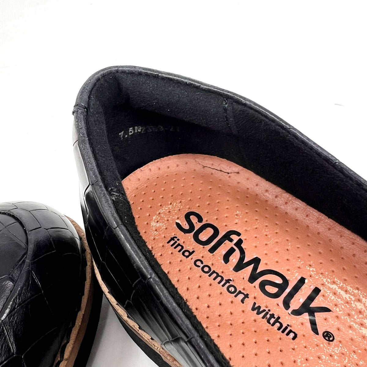 SOFTWALK Women's Walsh Slip On Loafers Size 7.5 NARROW Black Croco Leather NIB