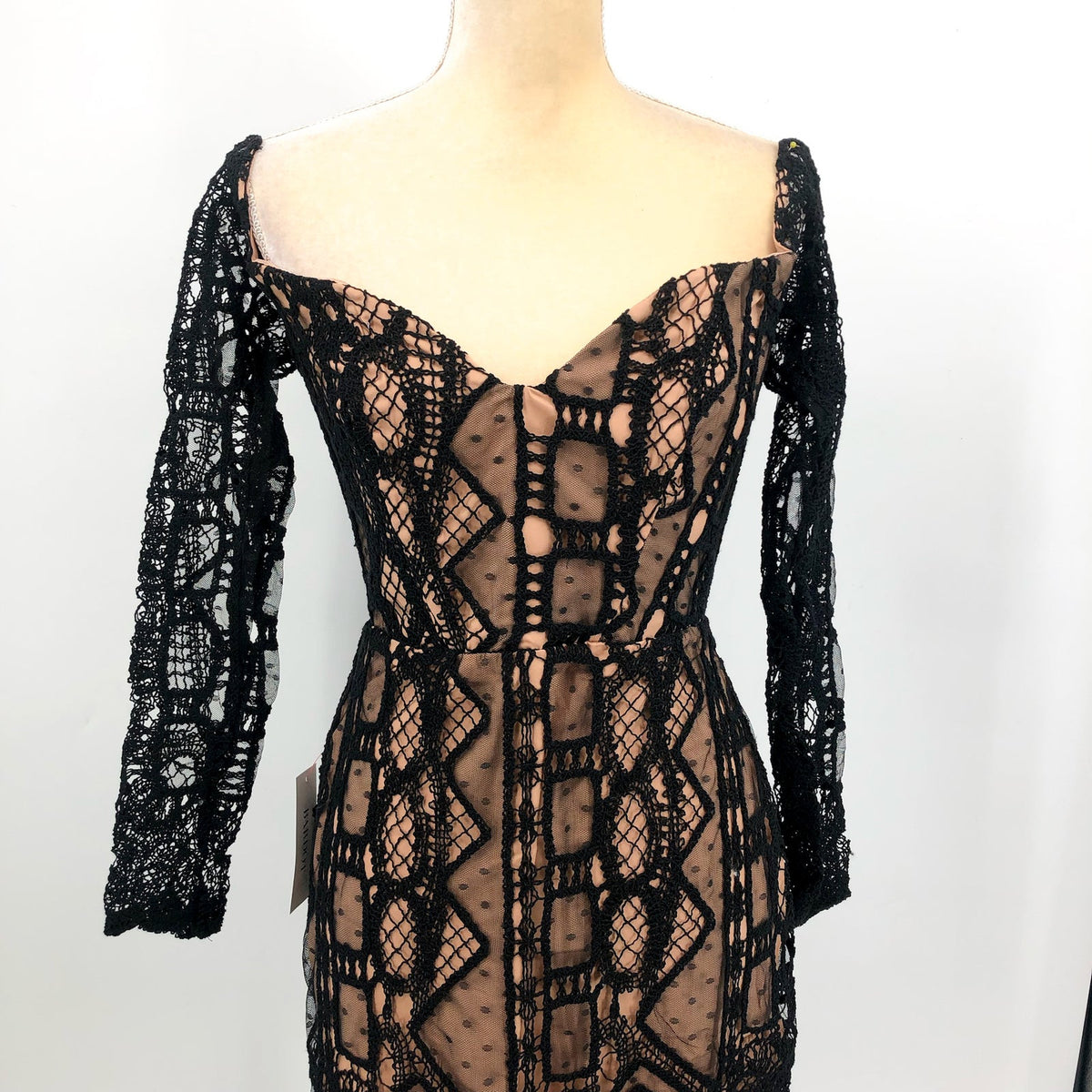 BARDOT Women's Zendaya Mini Lace Dress Medium Black/Nude Off Shoulder NWT