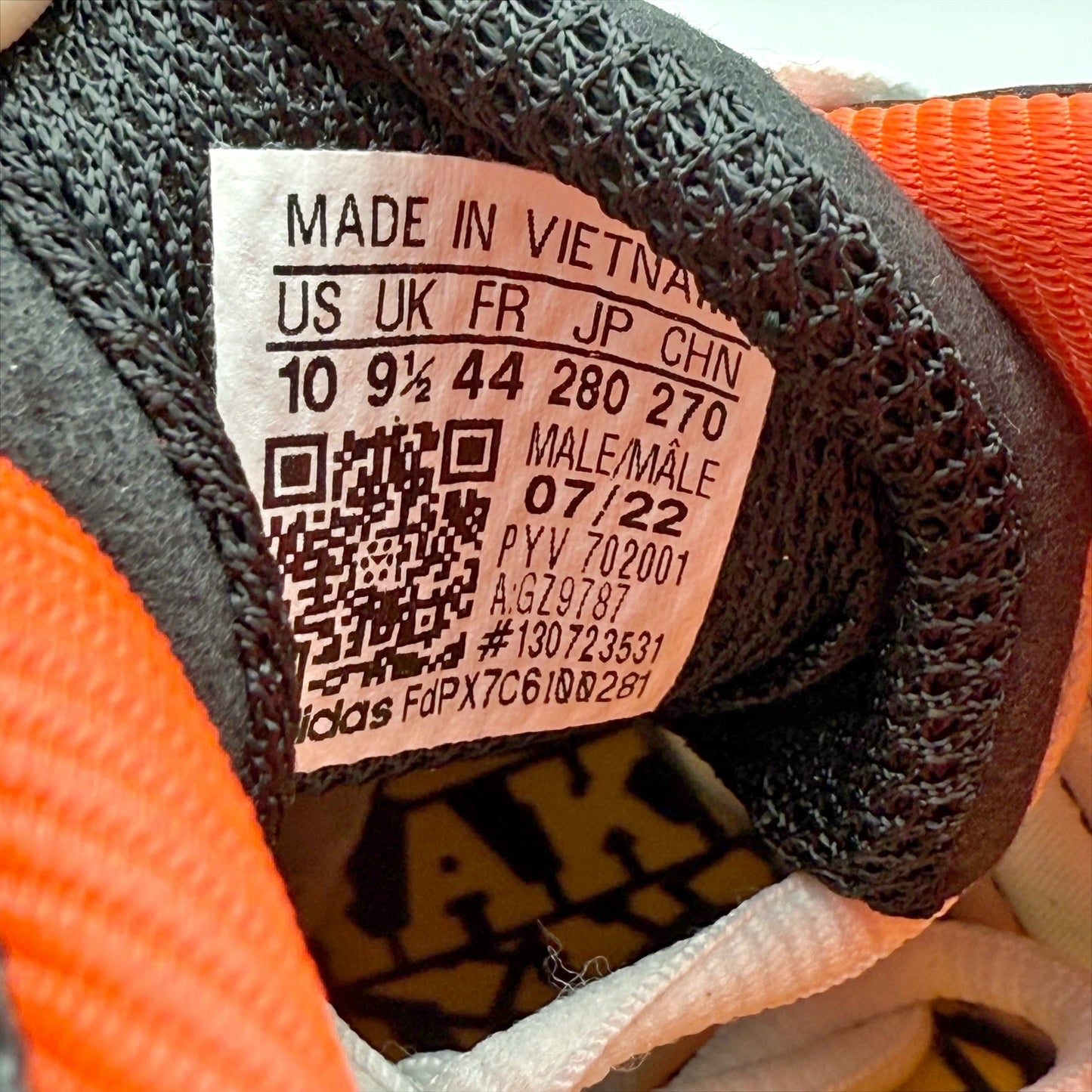 Adidas Mens x IRAK Supernova Cushion 7 Sneaker US 10 M White Black Athletic NWOB