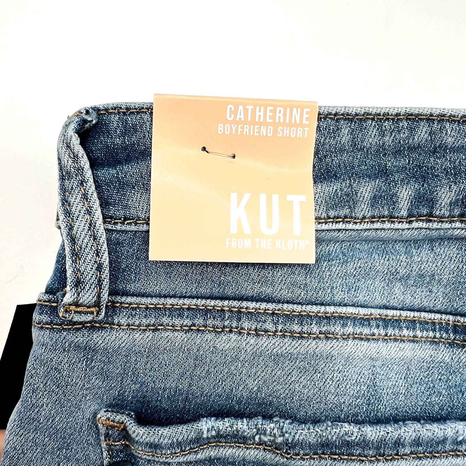 KUT FROM THE KLOTH Women's Catherine Boyfriend Denim Shorts Size 10 Blue NWT