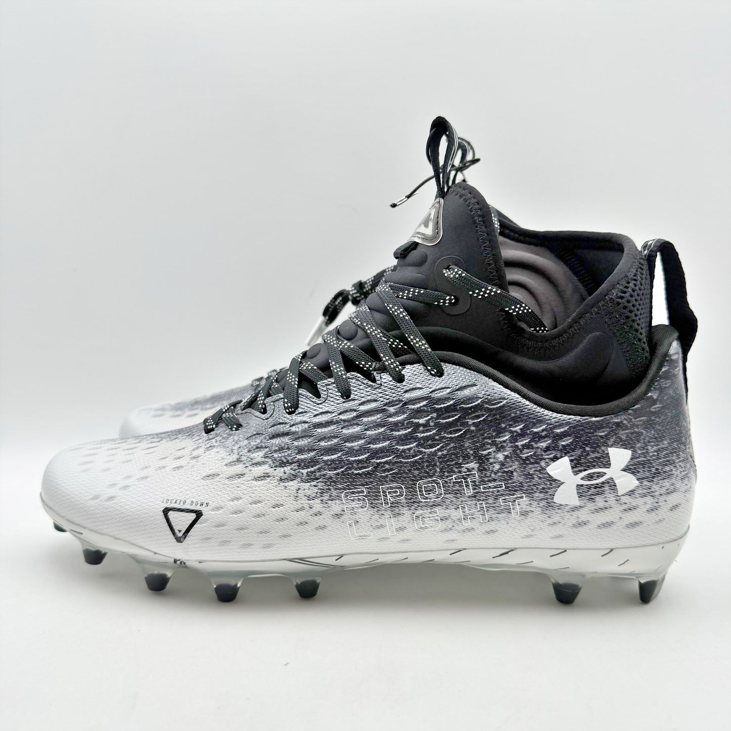 Under Armour Mens Spotlight Lux Mc 2.0 Football Cleats US 10 Black White NWOB