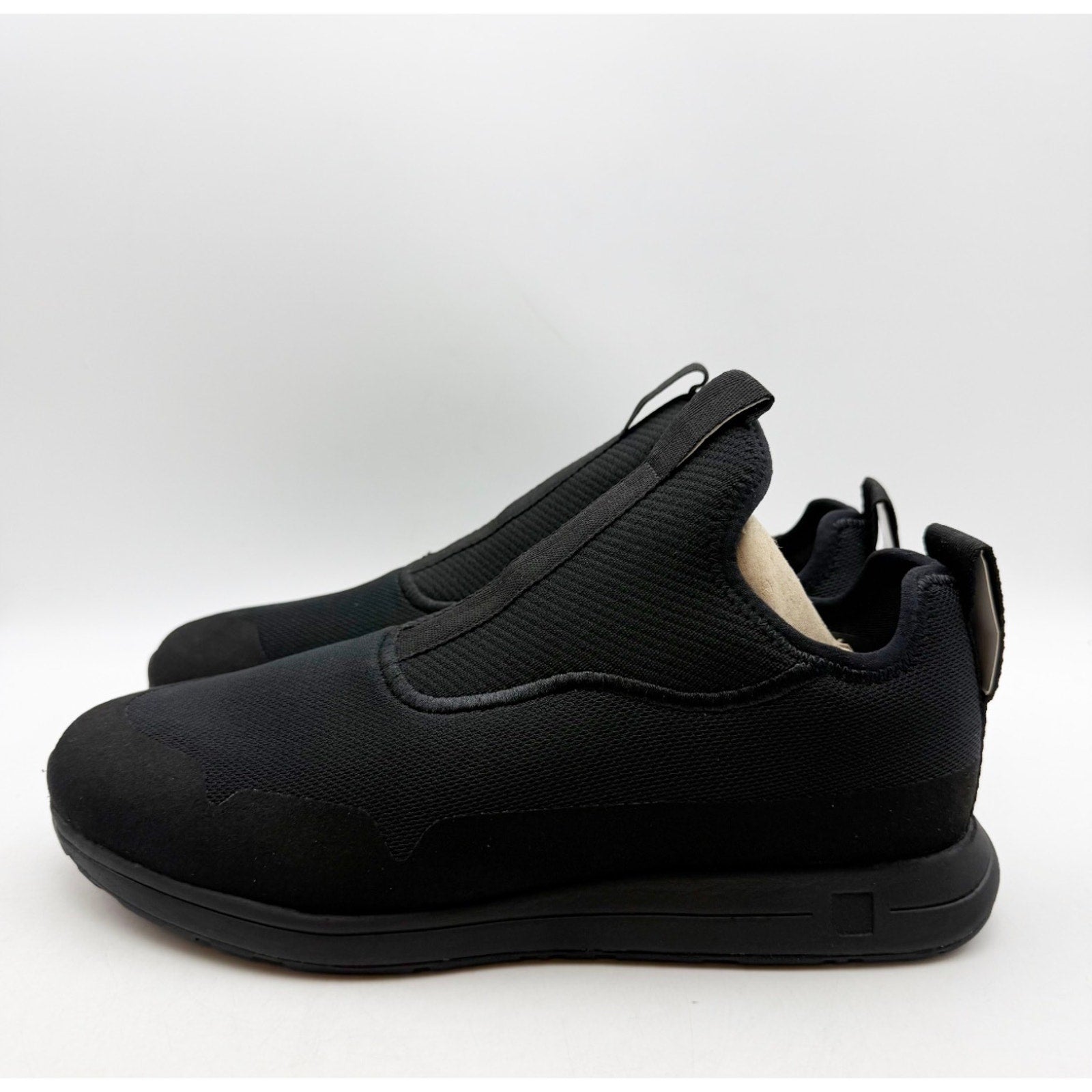 YORK Athletics Mens The Gail Recovery Trainer Sneakers US 8 Black Slip On NIB
