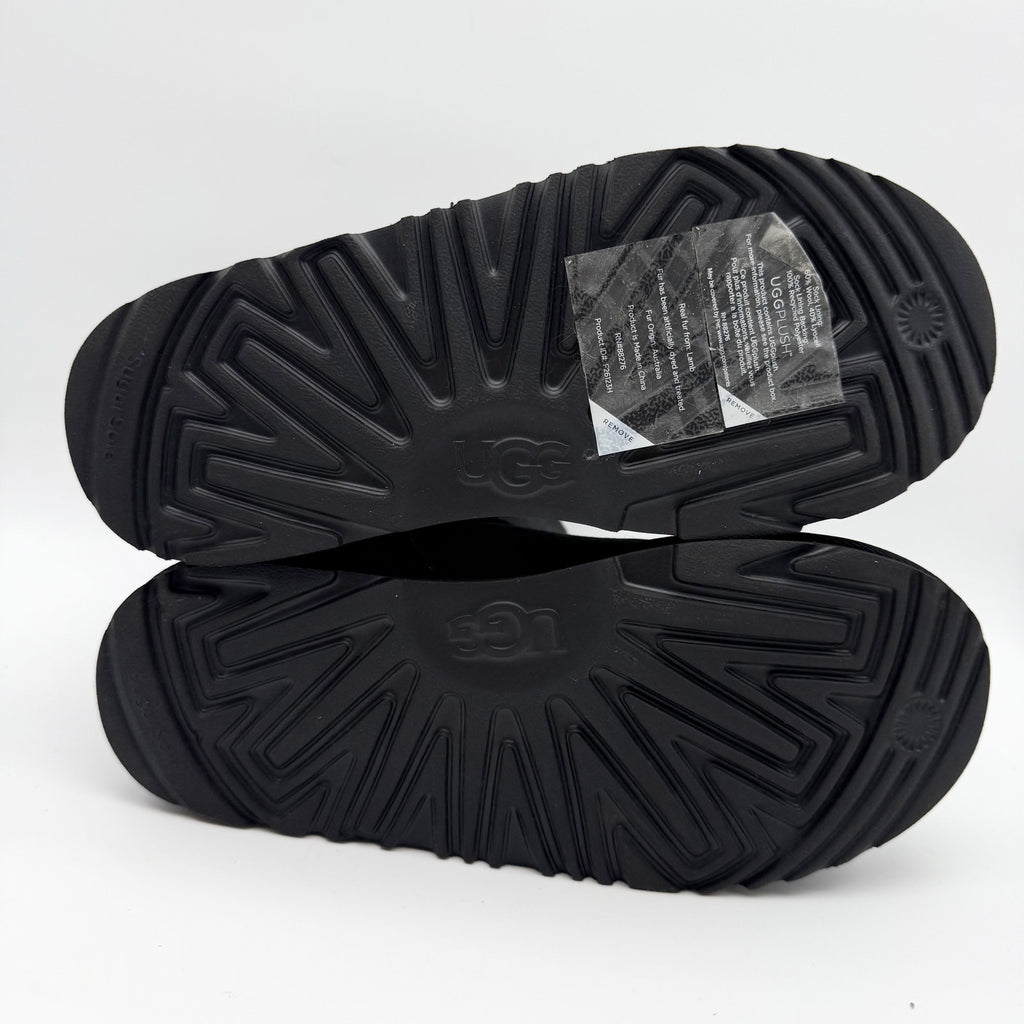 UGG Kids Bailey Button II Winter Boot US 6 EU 38 Black Sheepskin NIB