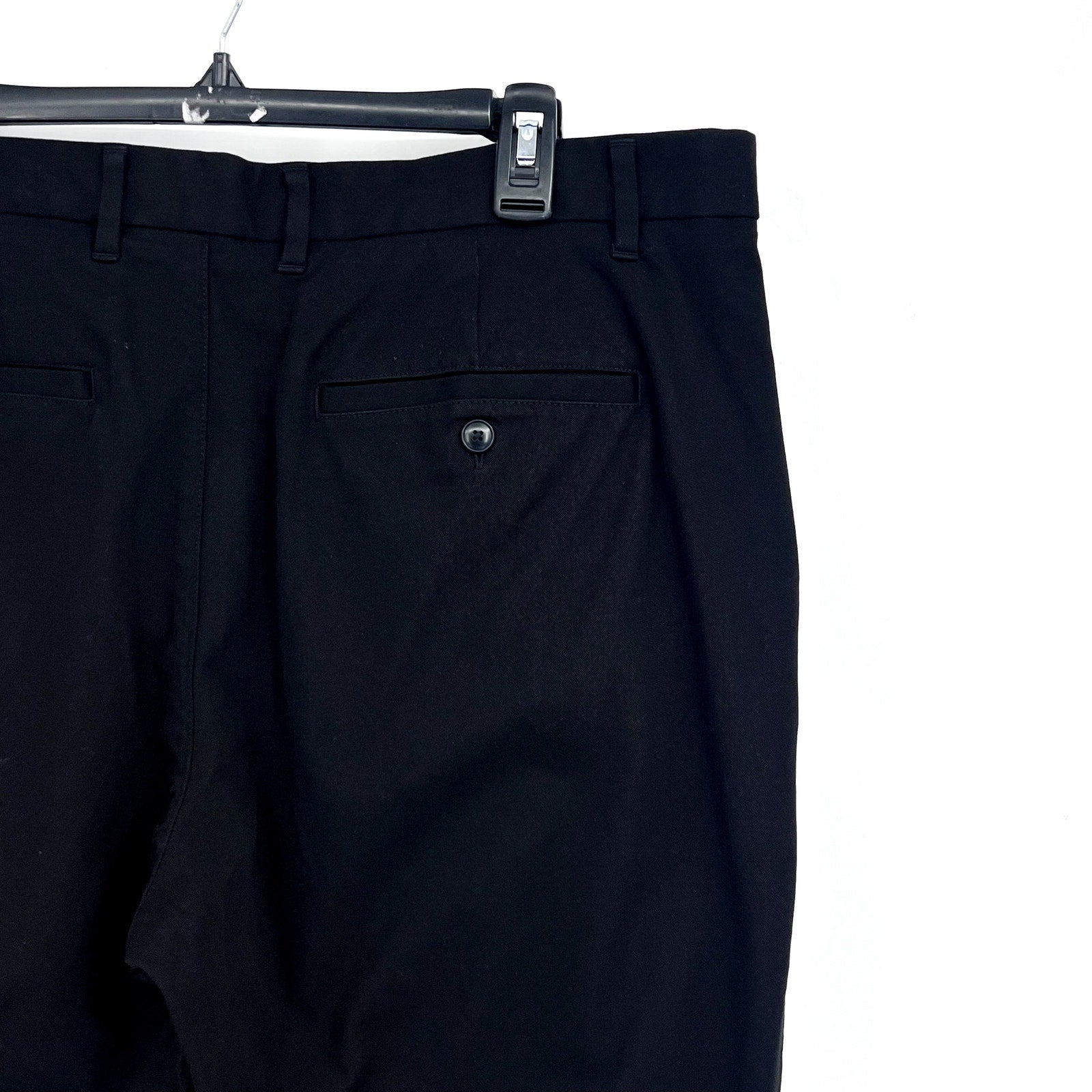 EVERLANE Uniform Mens Performance Chino Pants 36x32 Black Athletic Fit NWT
