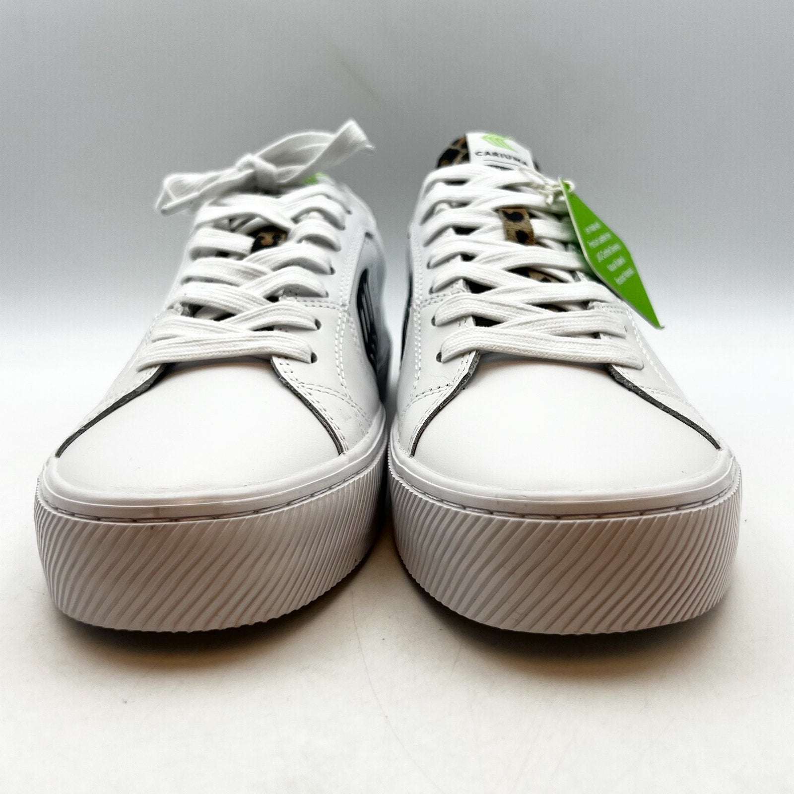 Cariuma Salvas Low Sneakers Womens 11.5 Mens 10 White Leopard Leather NIB