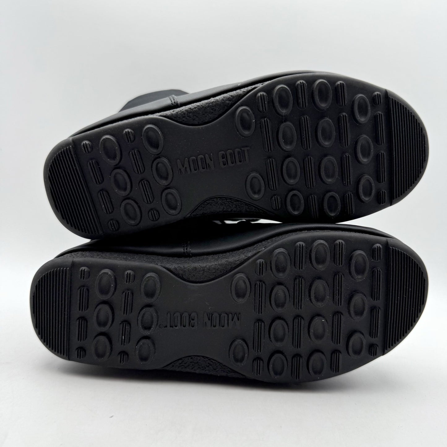 Moon Boot Low Nylon Ankle Boots Size EU 36 US 5.5 Black Waterproof NWOB