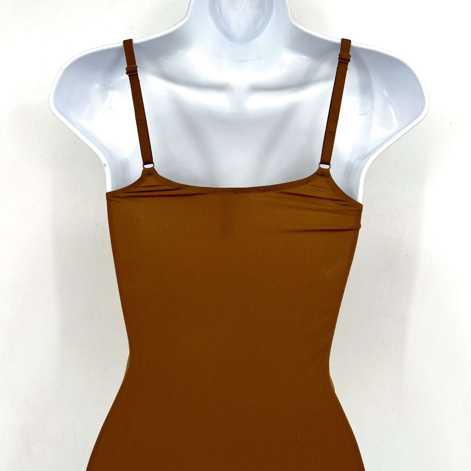 COMMANDO Women's Ballet Cami Thong Bodysuit One Size Brown Cocoa Scoop Neck NWT