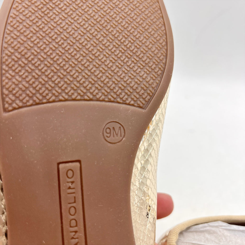 Bandolino Womens Phalon Flats Size 9 M Gold Snake Print NIB