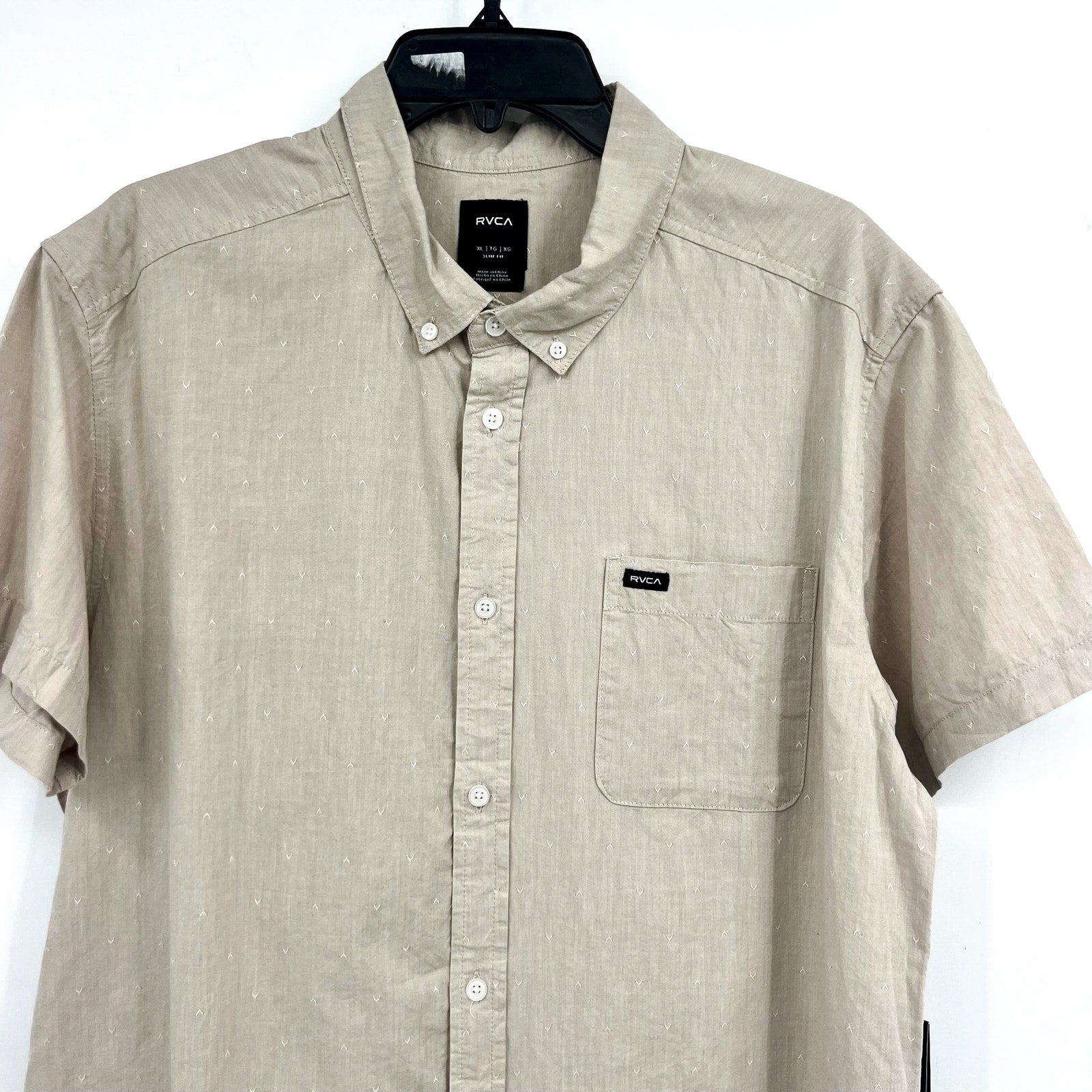RVCA Men's That'll Do Dobby Short Sleeve Shirt XL Natural Tan Button Front NWT