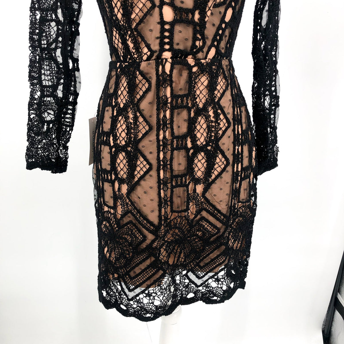 BARDOT Women's Zendaya Mini Lace Dress Medium Black/Nude Off Shoulder NWT