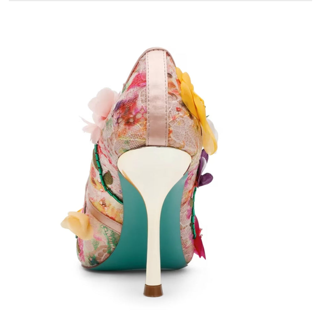 Betsey Johnson Womens Kaley Flower Pumps Size 6 Pink Nude Floral NWOB