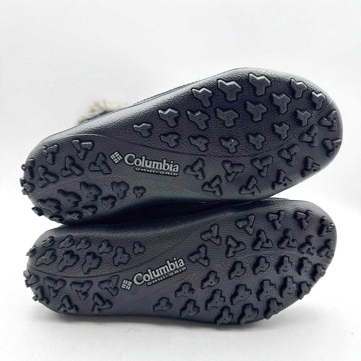 COLUMBIA Womens Minx Mid III Snow Boots Size 5 EU 36 Black Waterproof NWT