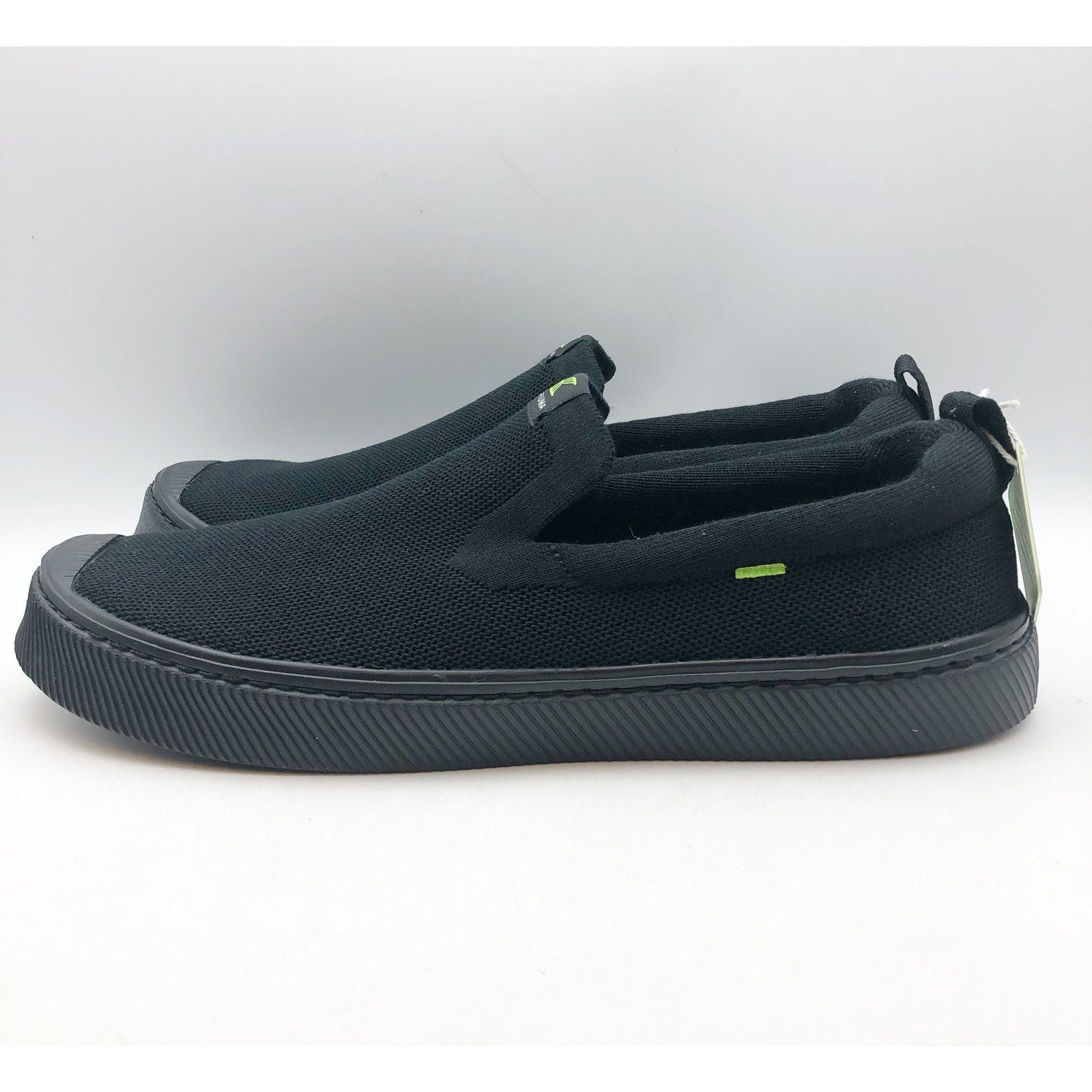 Cariuma Men's IBI Slip On Sneakers Size 13 All Black Knit Bamboo NIB