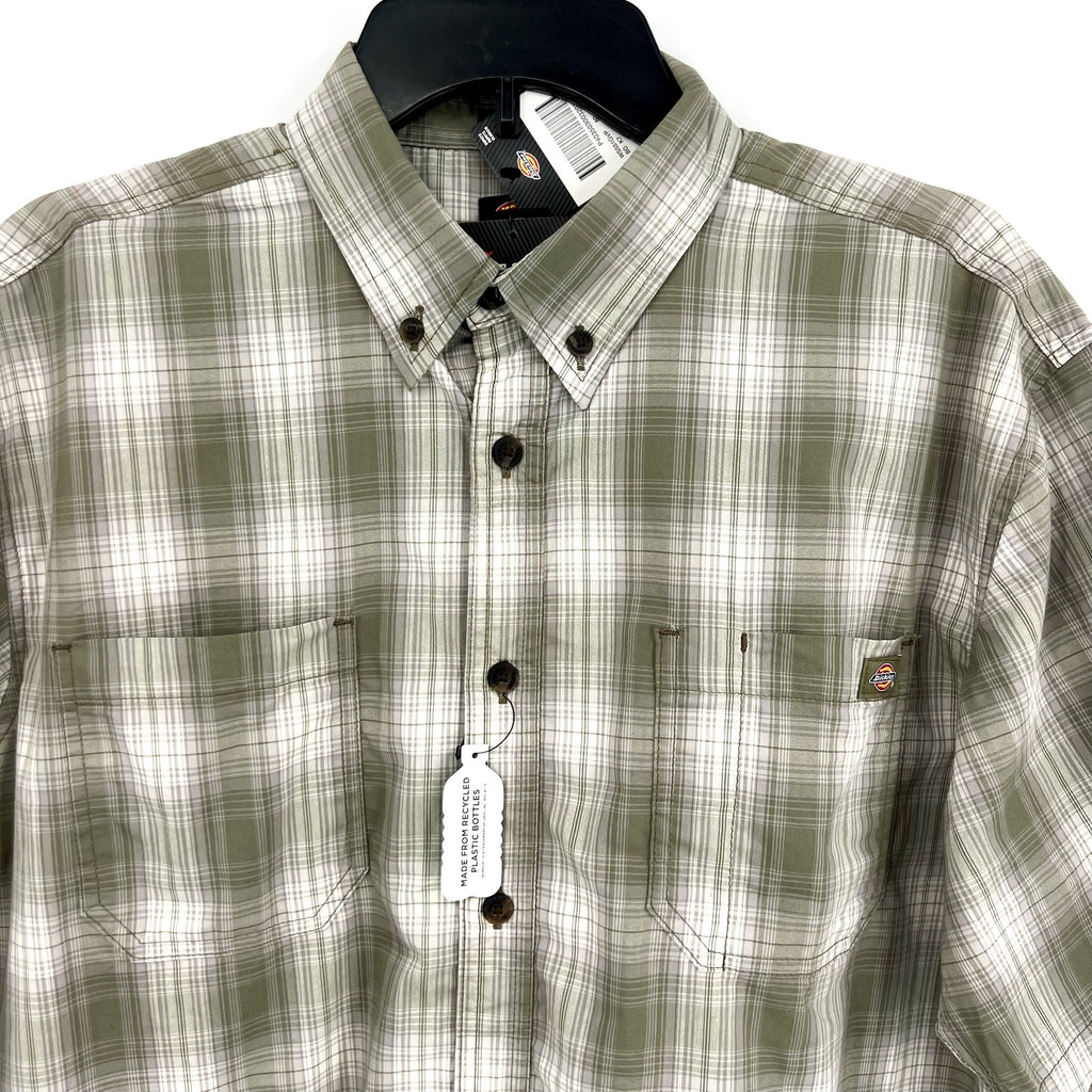 DICKIES Mens Flex Short Sleeve Woven Shirt Medium Green Plaid Relaxed Fit NWT
