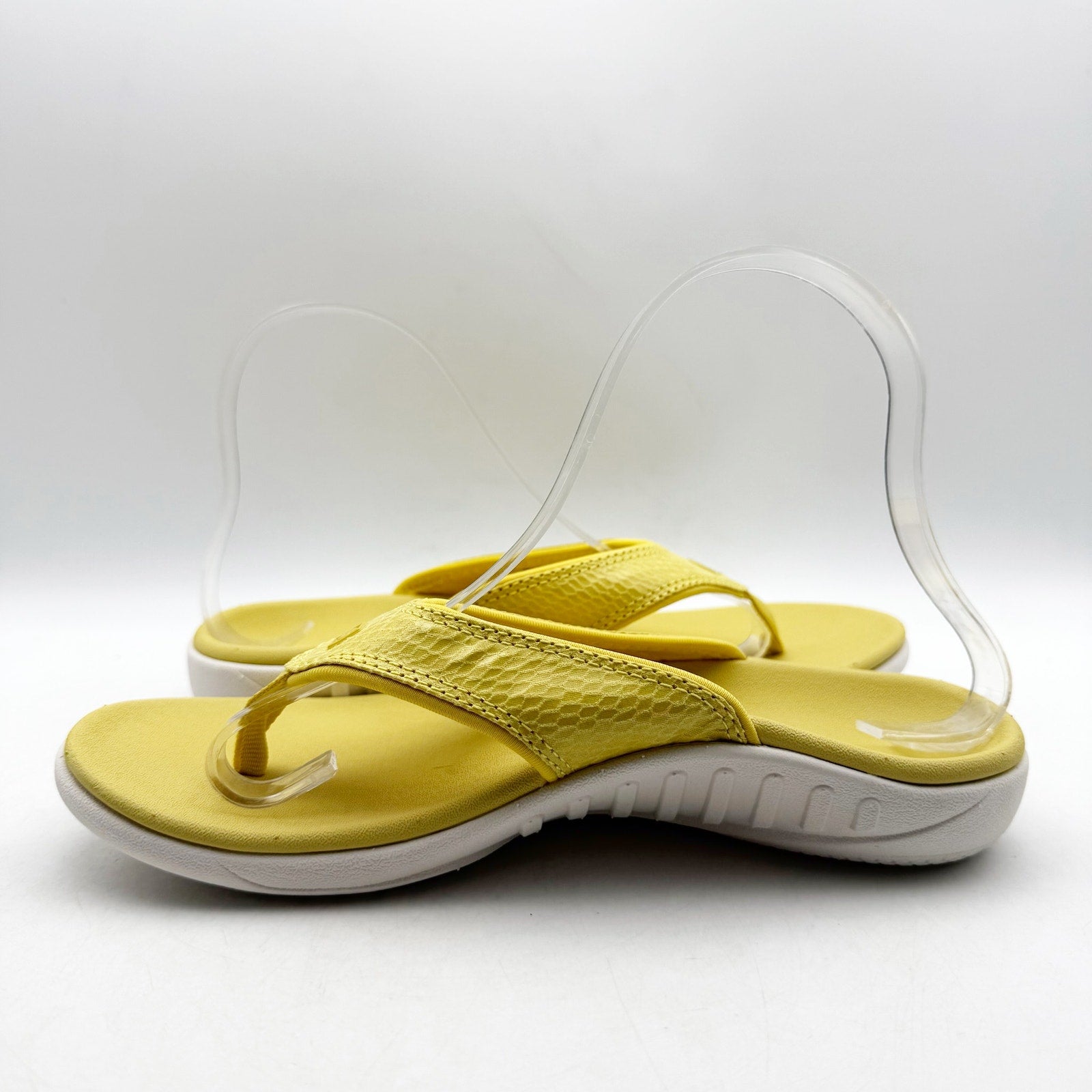 Spenco Womens Yumi Gecko Sandals US 7 WIDE Sundress Yellow Flip Flop NWOB