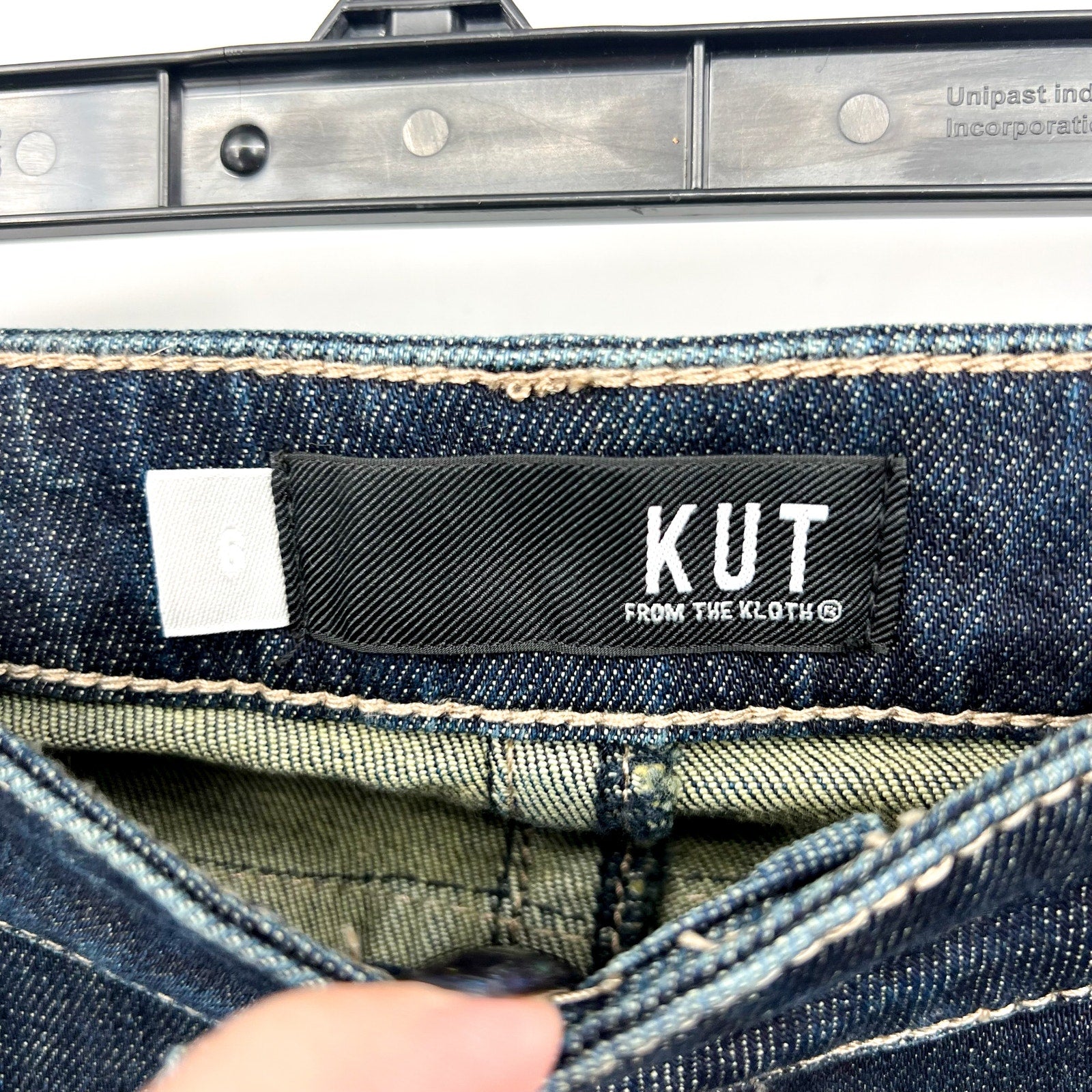 KUT FROM THE KLOTH Women's Stevie Straight Leg Jean Size 6 Blue Wise Wash NWT