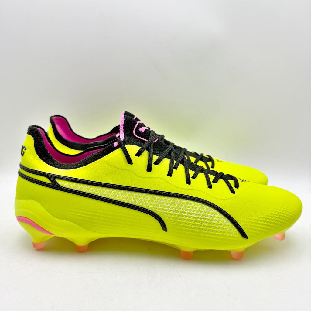 PUMA Mens King Ultimate Soccer Cleats Size 10.5 EU 44 Neon Yellow Athletic NWOB