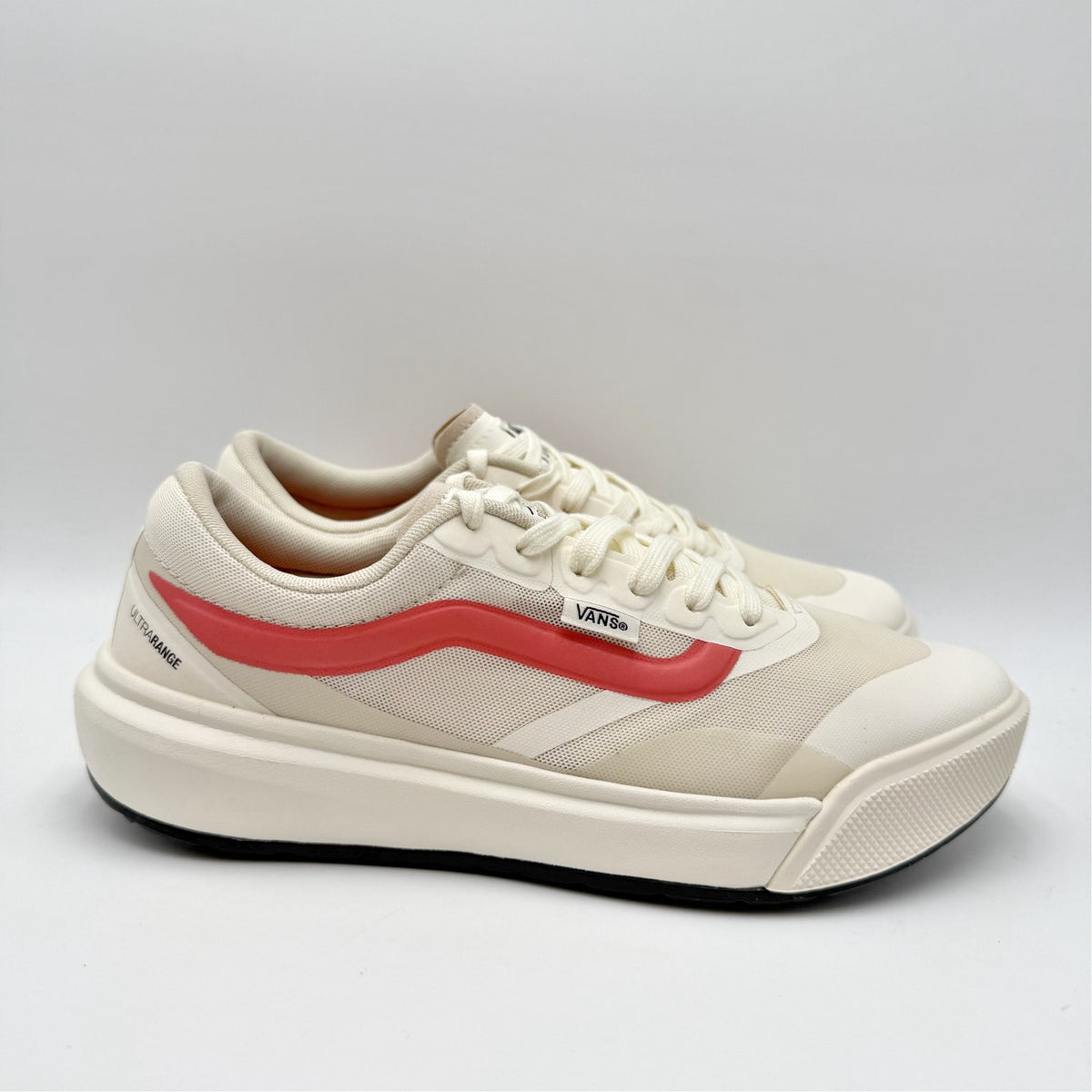 Vans Womens MTE Ultrarange 2.0 RW Sneakers Size 8.5 Cream Pink Leather NIB