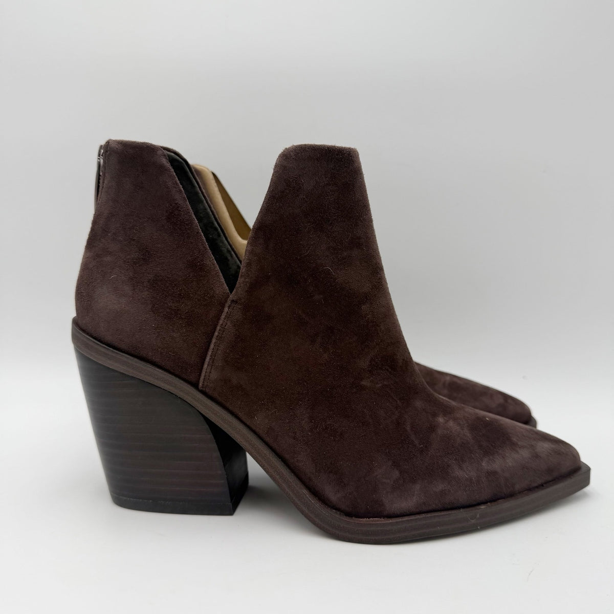Vince Camuto Womens Gigietta Ankle Bootie Size 8 Brown Suede Heel NWOB
