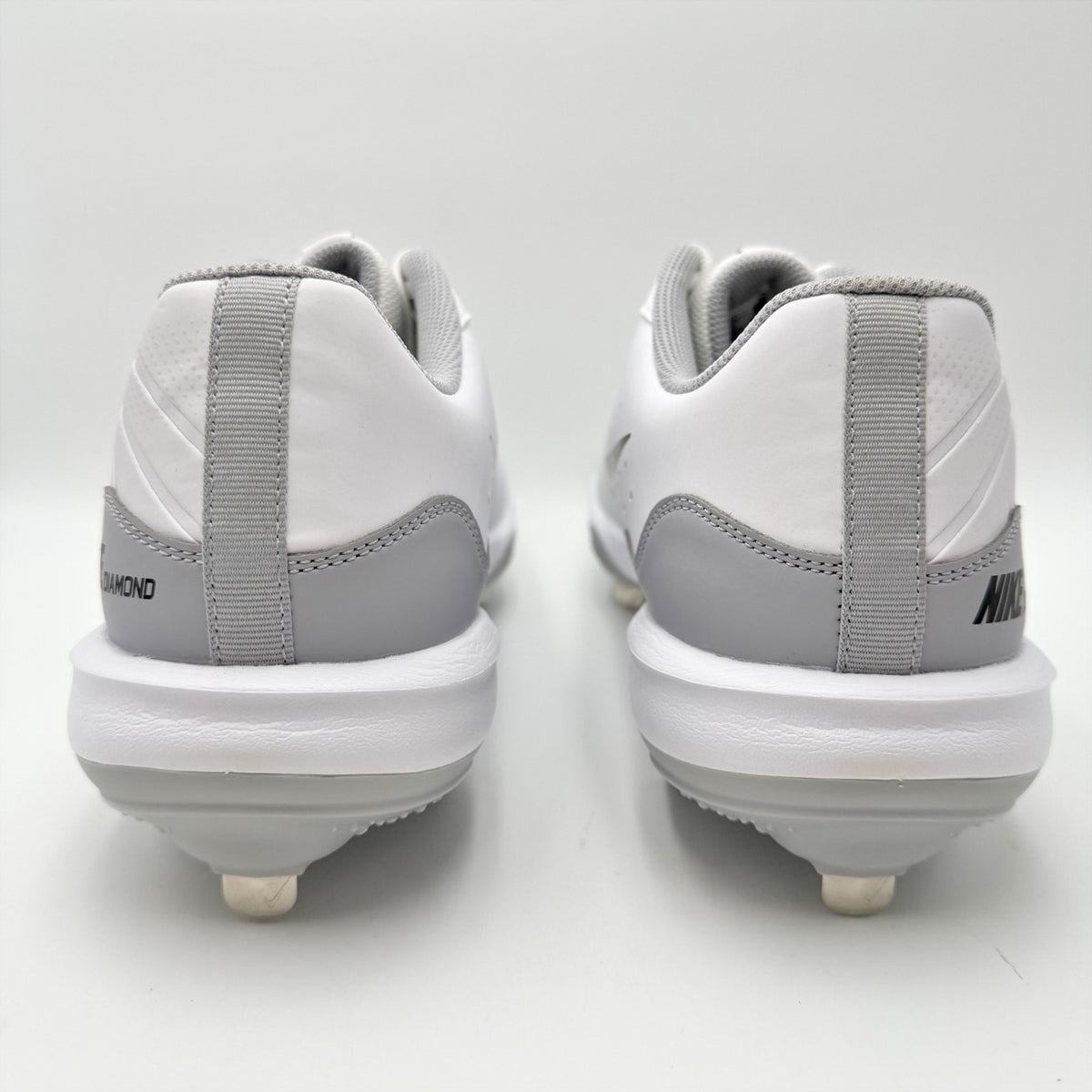 Nike Mens Alpha Huarache Varsity 4 Metal Baseball Cleats US 13 White Silver NWOB