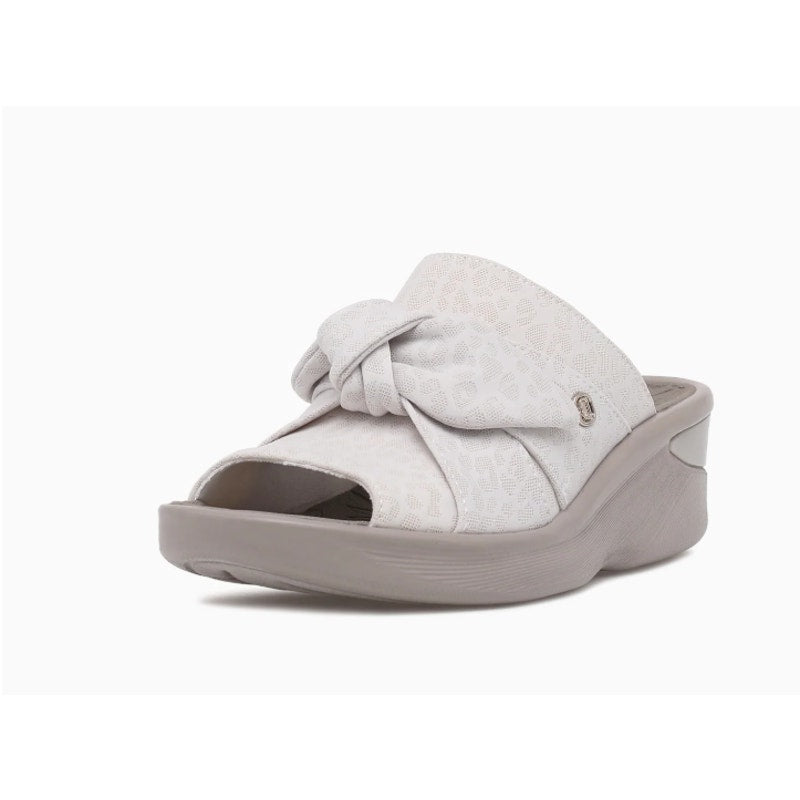 BZEES Womens Smile Comfort Wedge Slide Sandal 6 Wide Beige Cheetah Fabric NIB