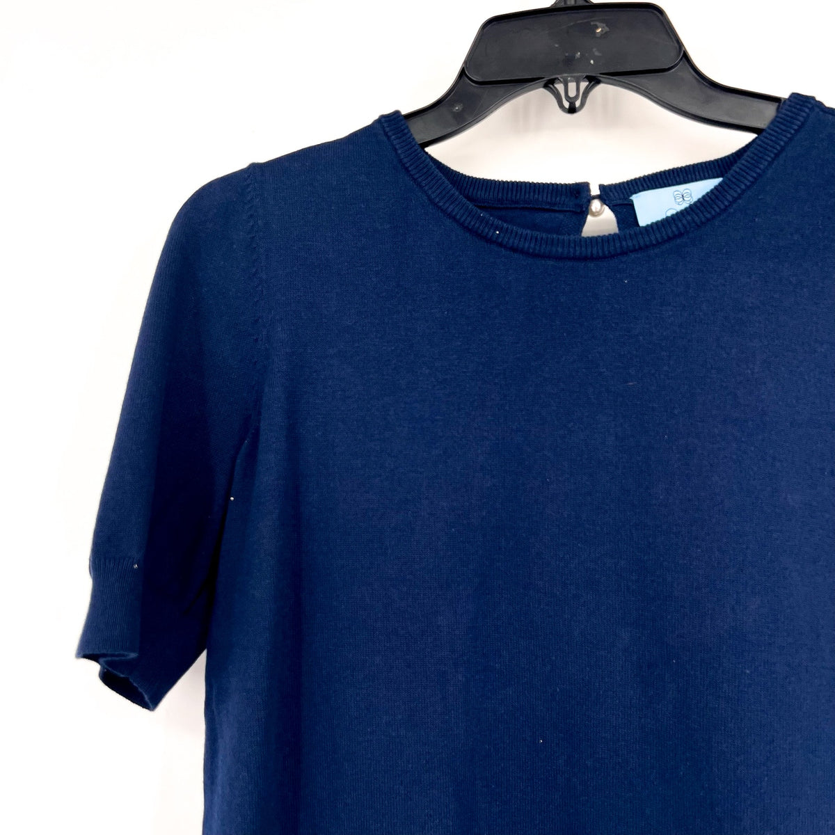CECE Womens Knit Top Small Classic Navy Blue Pearl Button Short Sleeve NWT