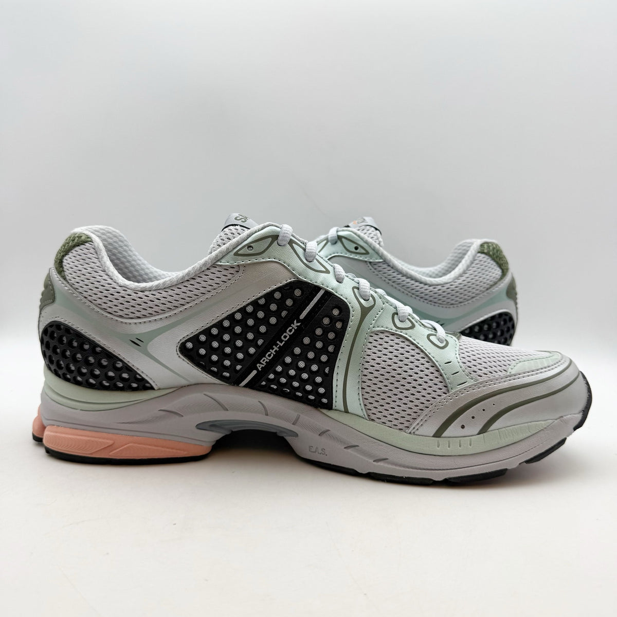Saucony Mens ProGrid Triumph 4 Athletic Shoes Size 13 Grey Green Sneakers NIB